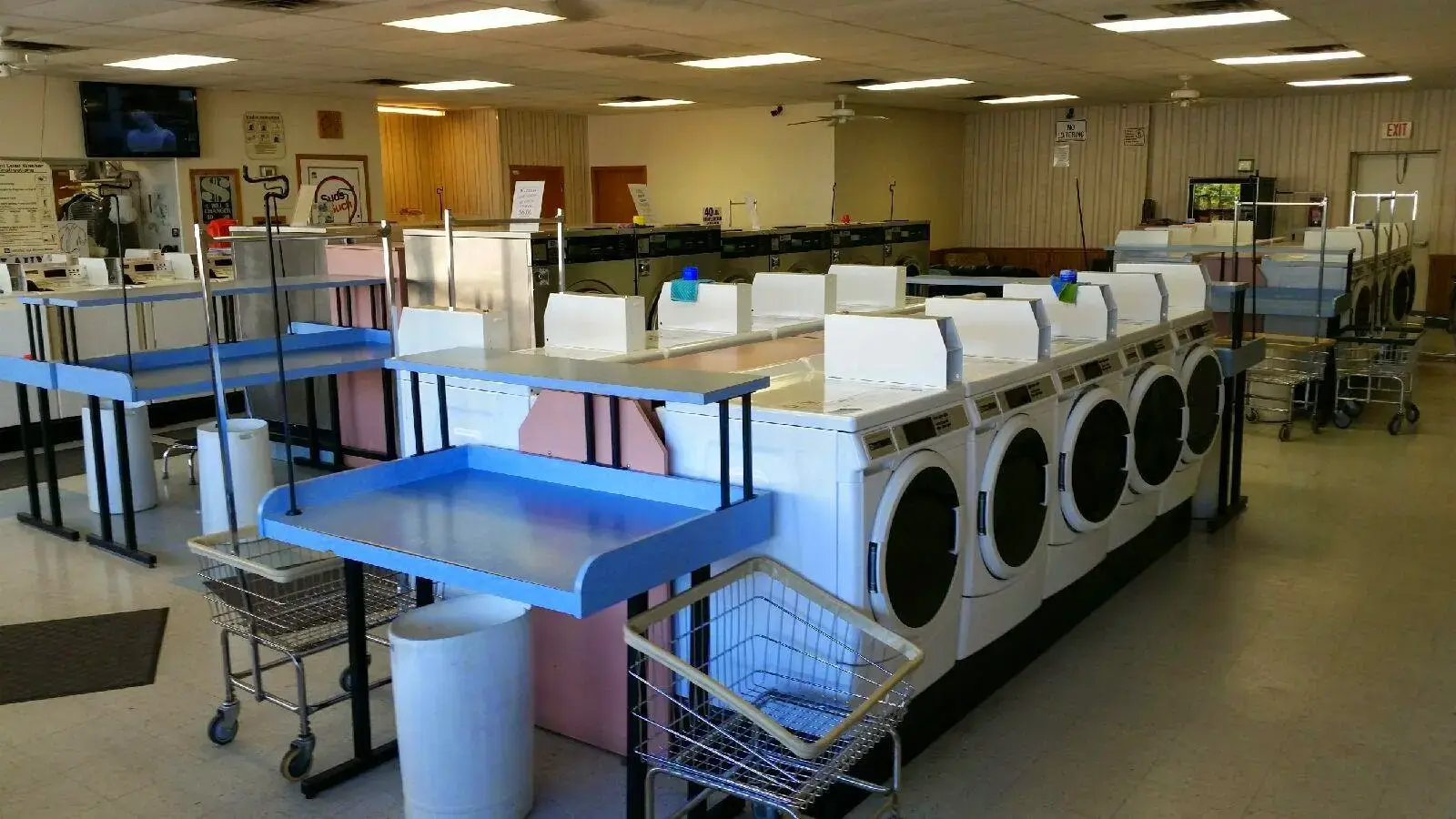 Beaver Dam Laundry Connection at Park Ave - Image 7
