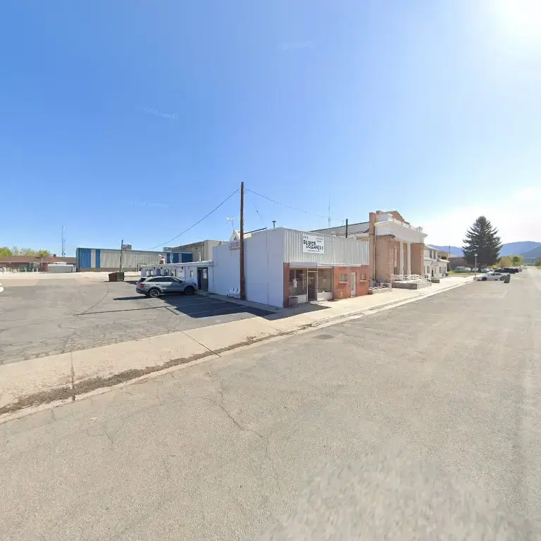 Beaver Valley Laundry - Image 16