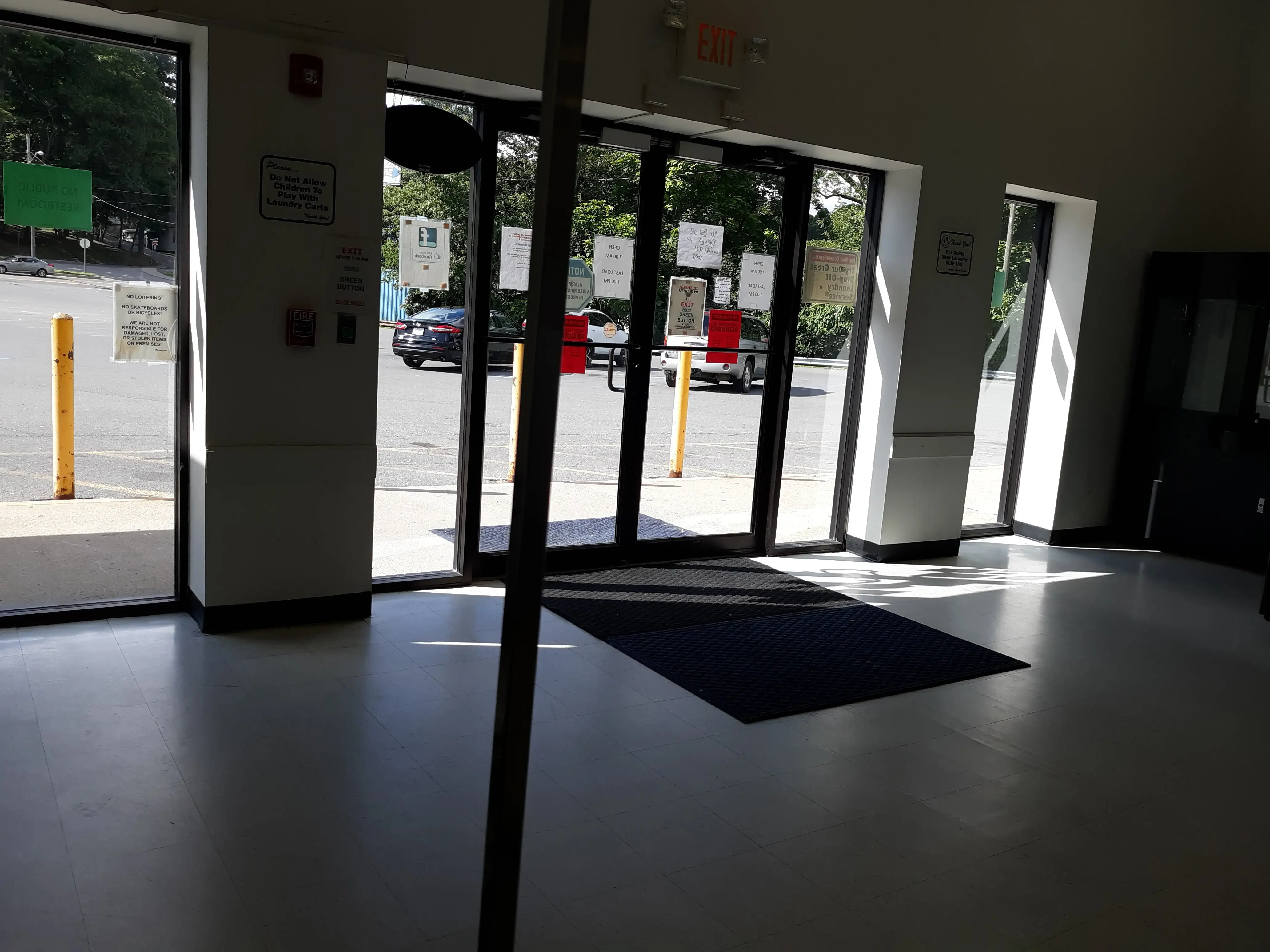 Beckley Self Service Laundry thumbnail 5