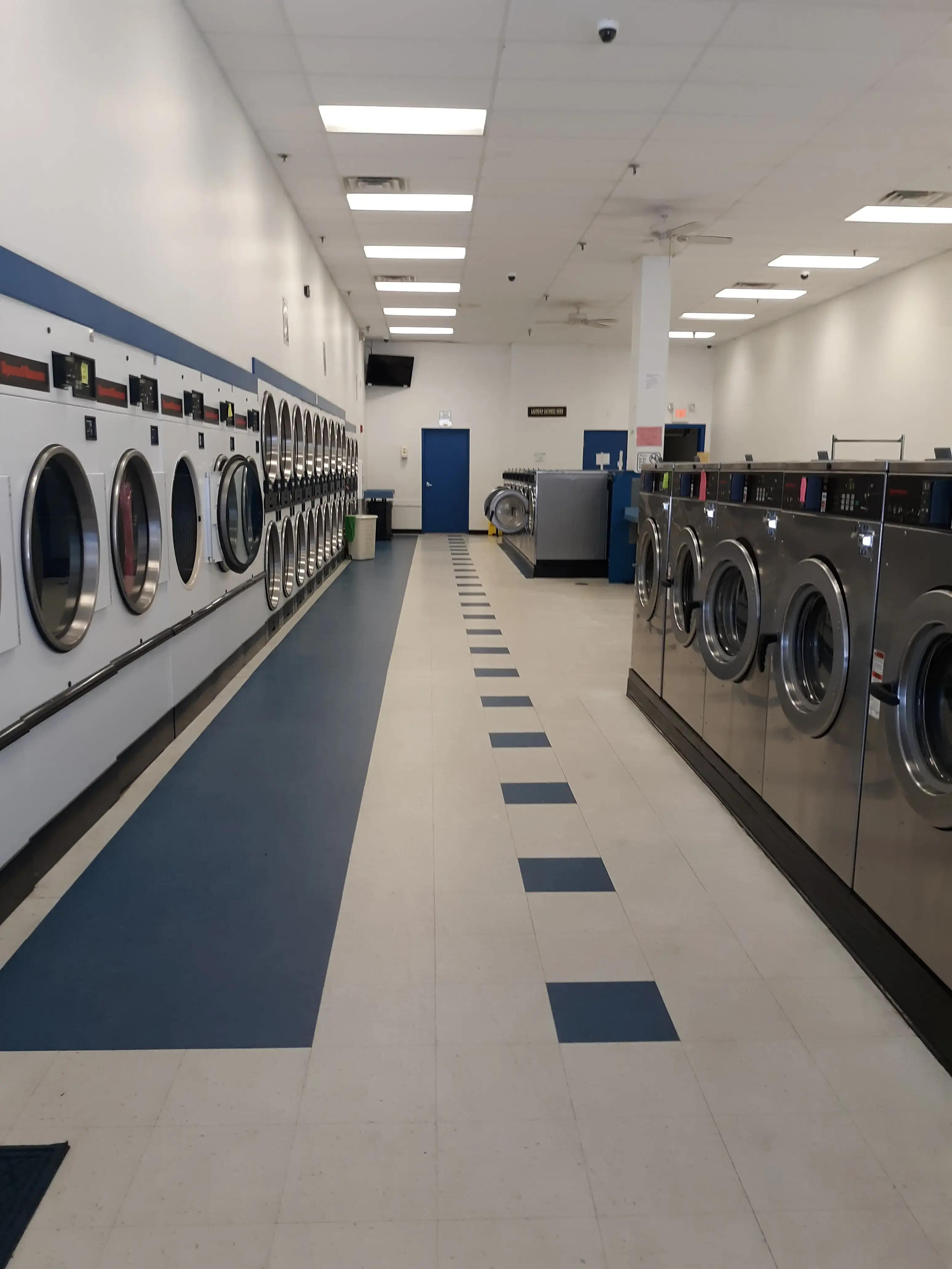Beckley Self Service Laundry - Image 13