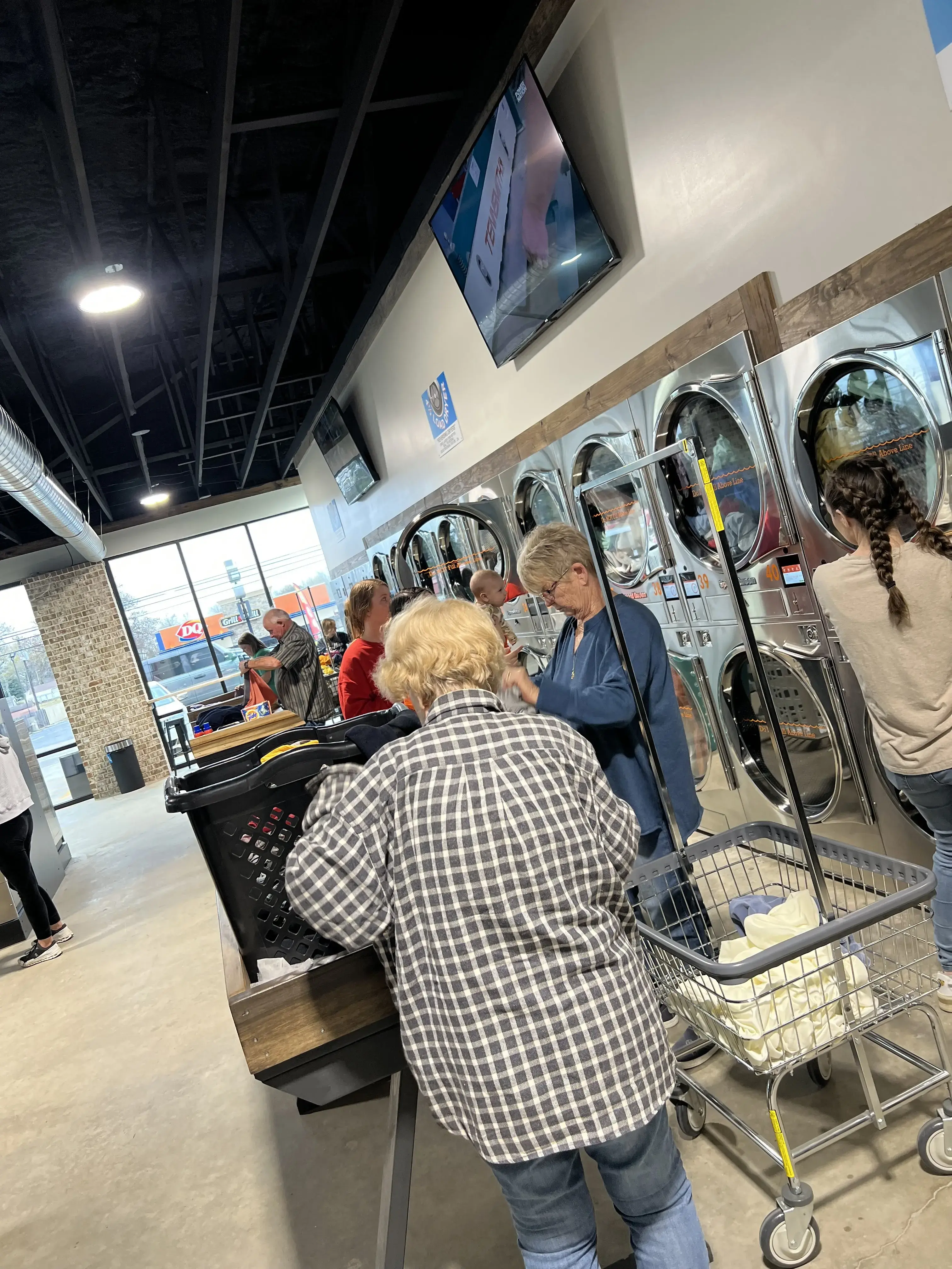 Becks laundry basket thumbnail 3