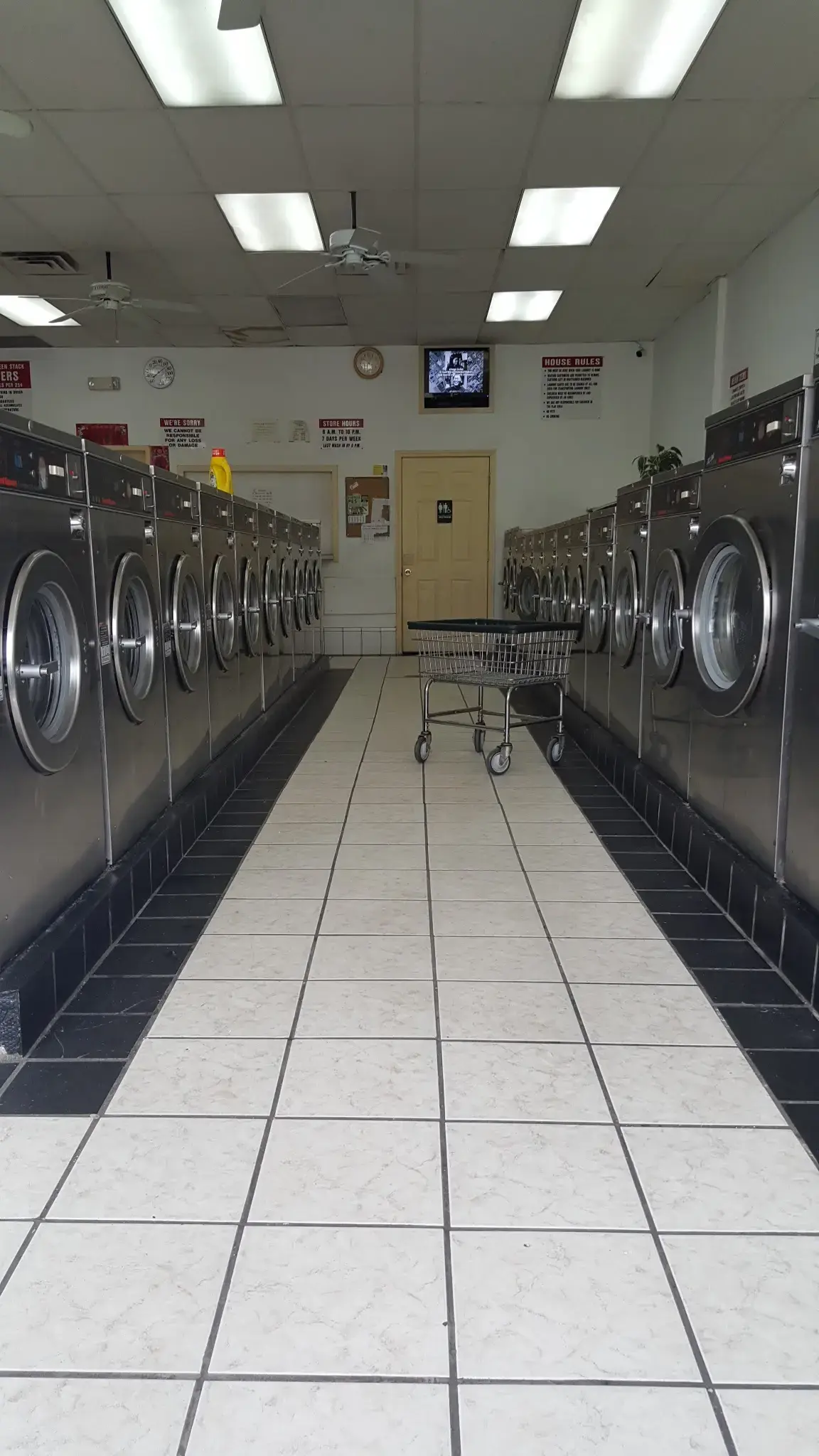 Becky Bubbles Laundry Center location