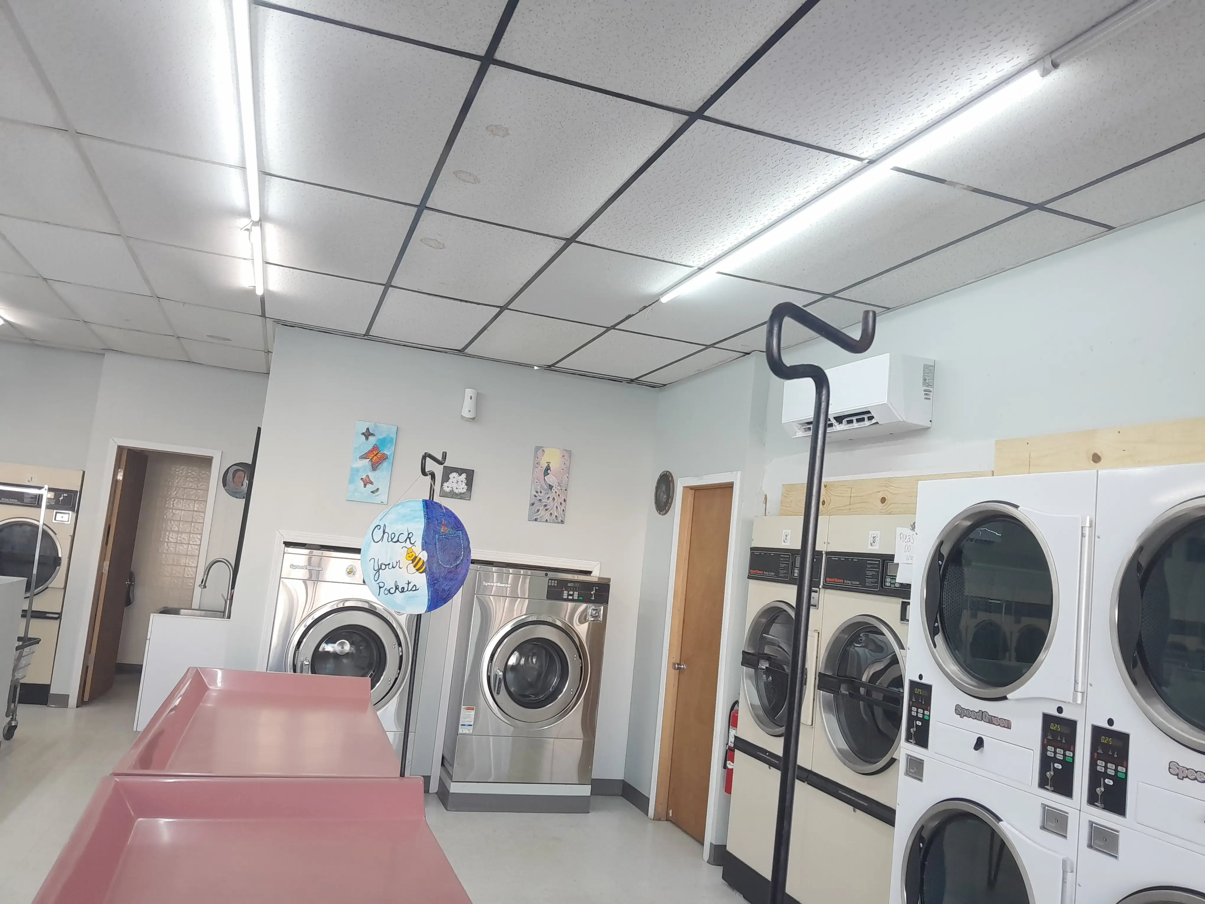 Bee Klean Laundromat LLC thumbnail 11