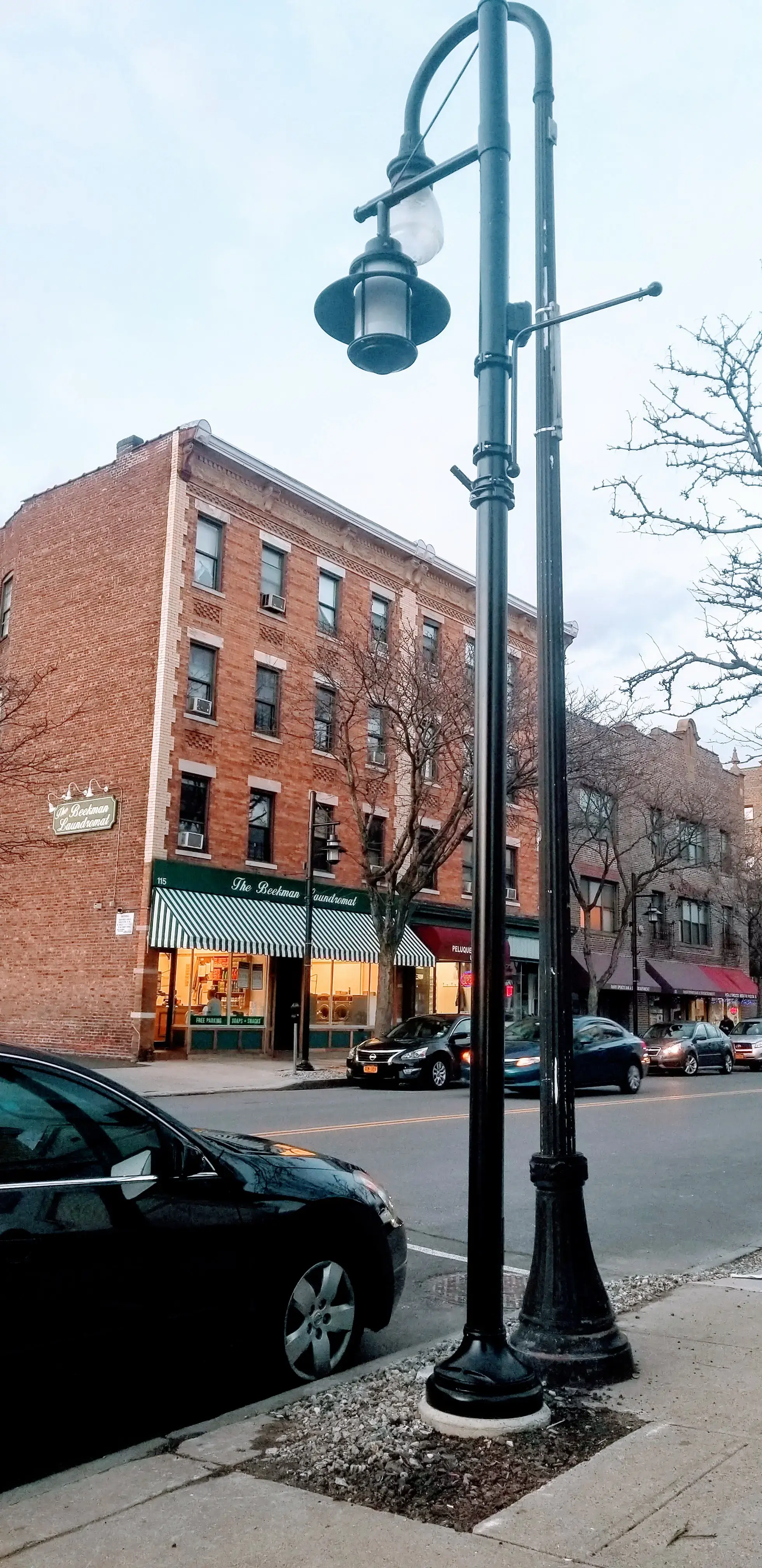 Beekman Laundromat thumbnail 10