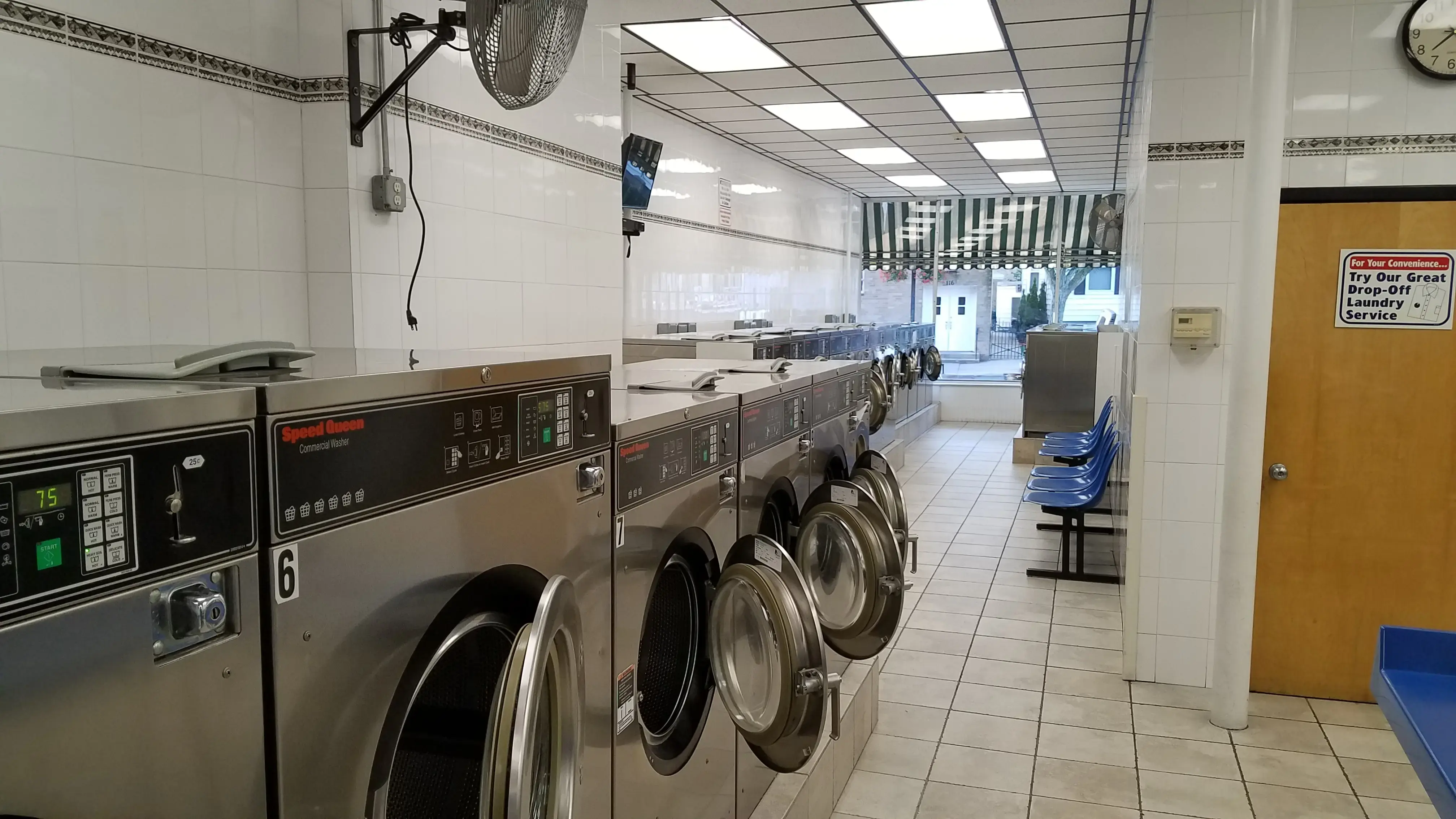Beekman Laundromat thumbnail 8