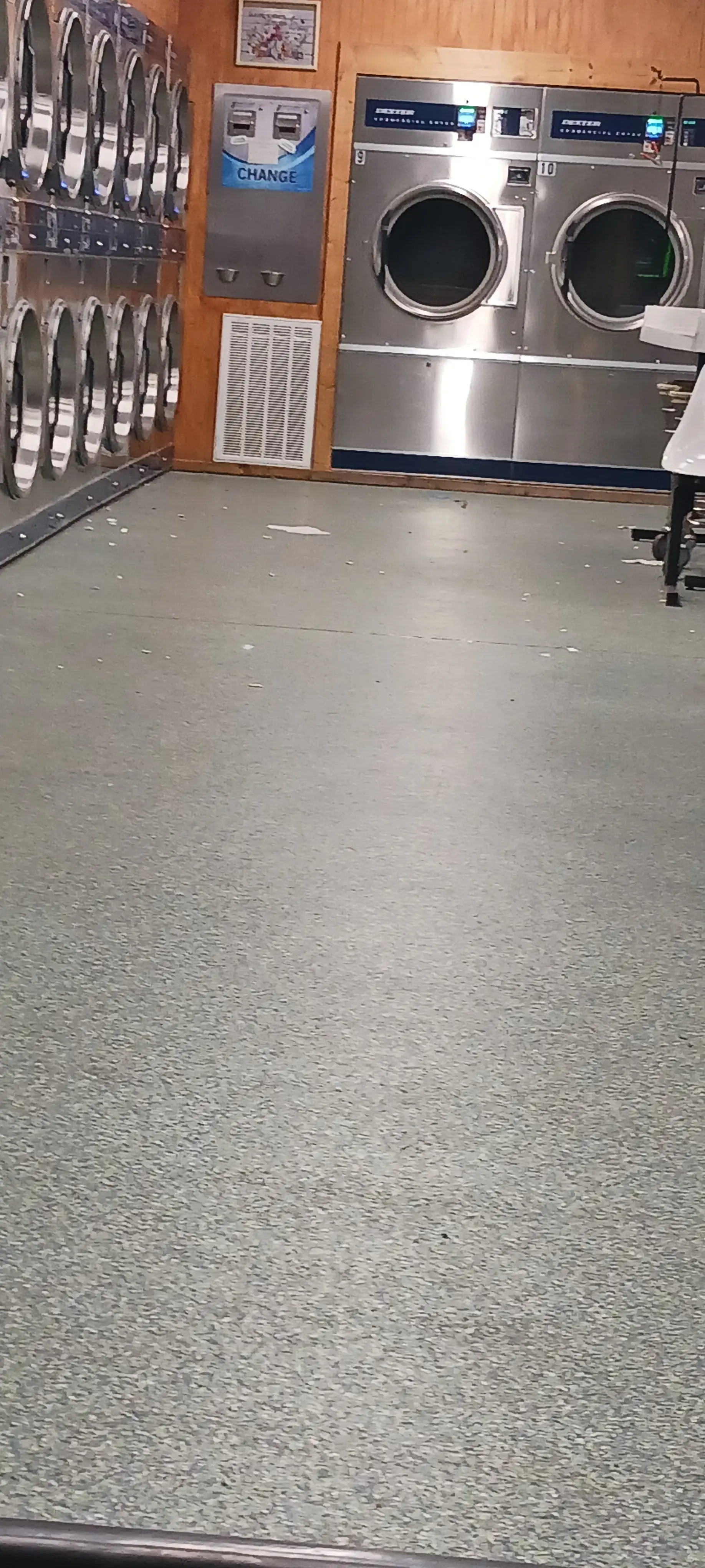 Bellaire Laundry thumbnail 10