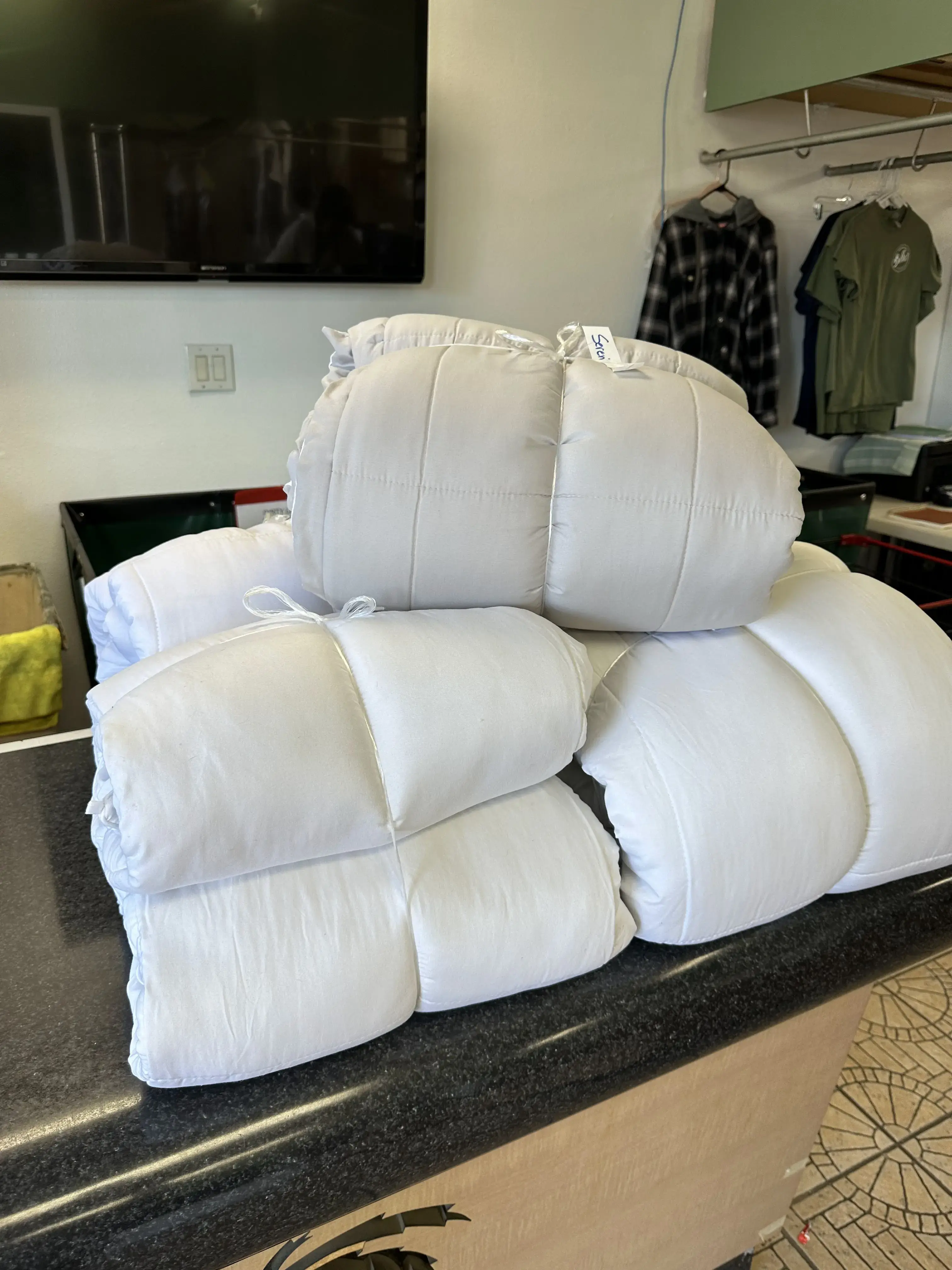 Bella's Dry Cleaners - Image 4