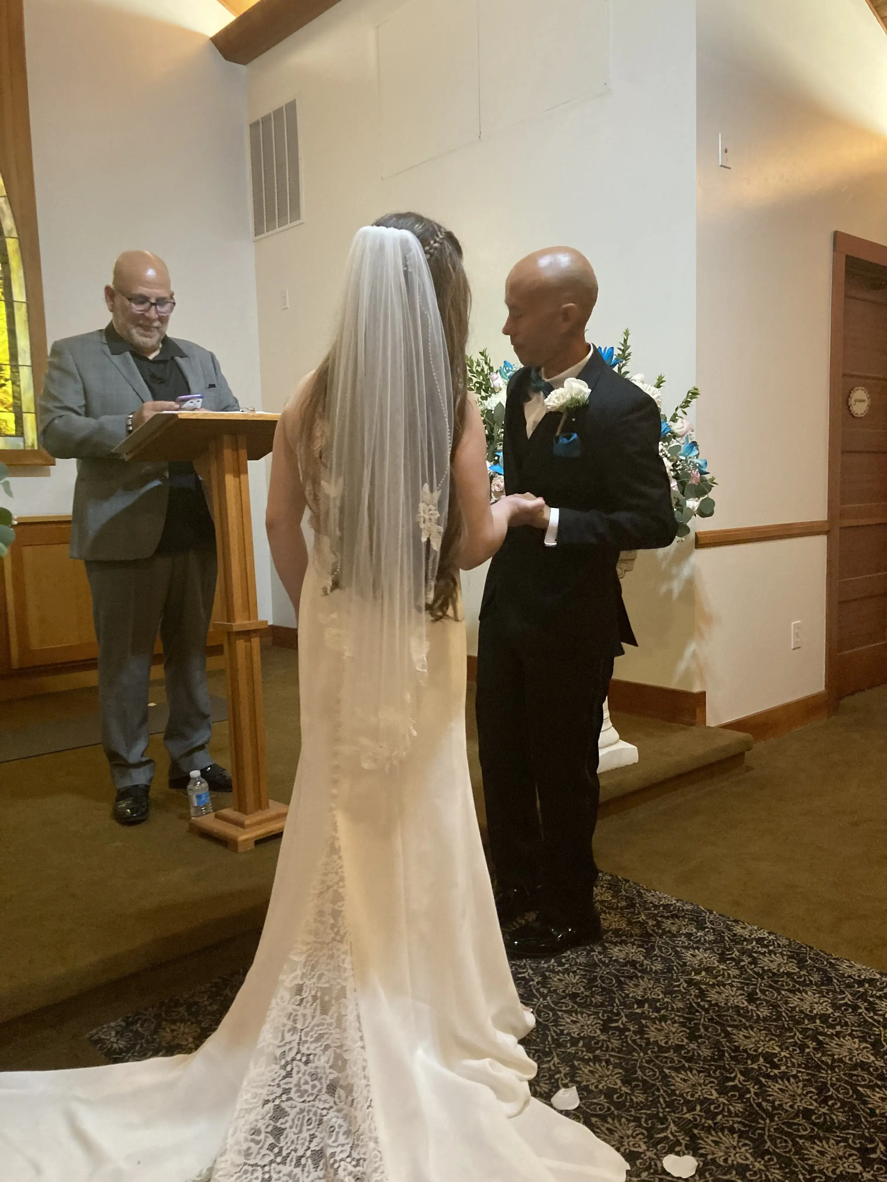 Bella's Dry Cleaners - Image 9