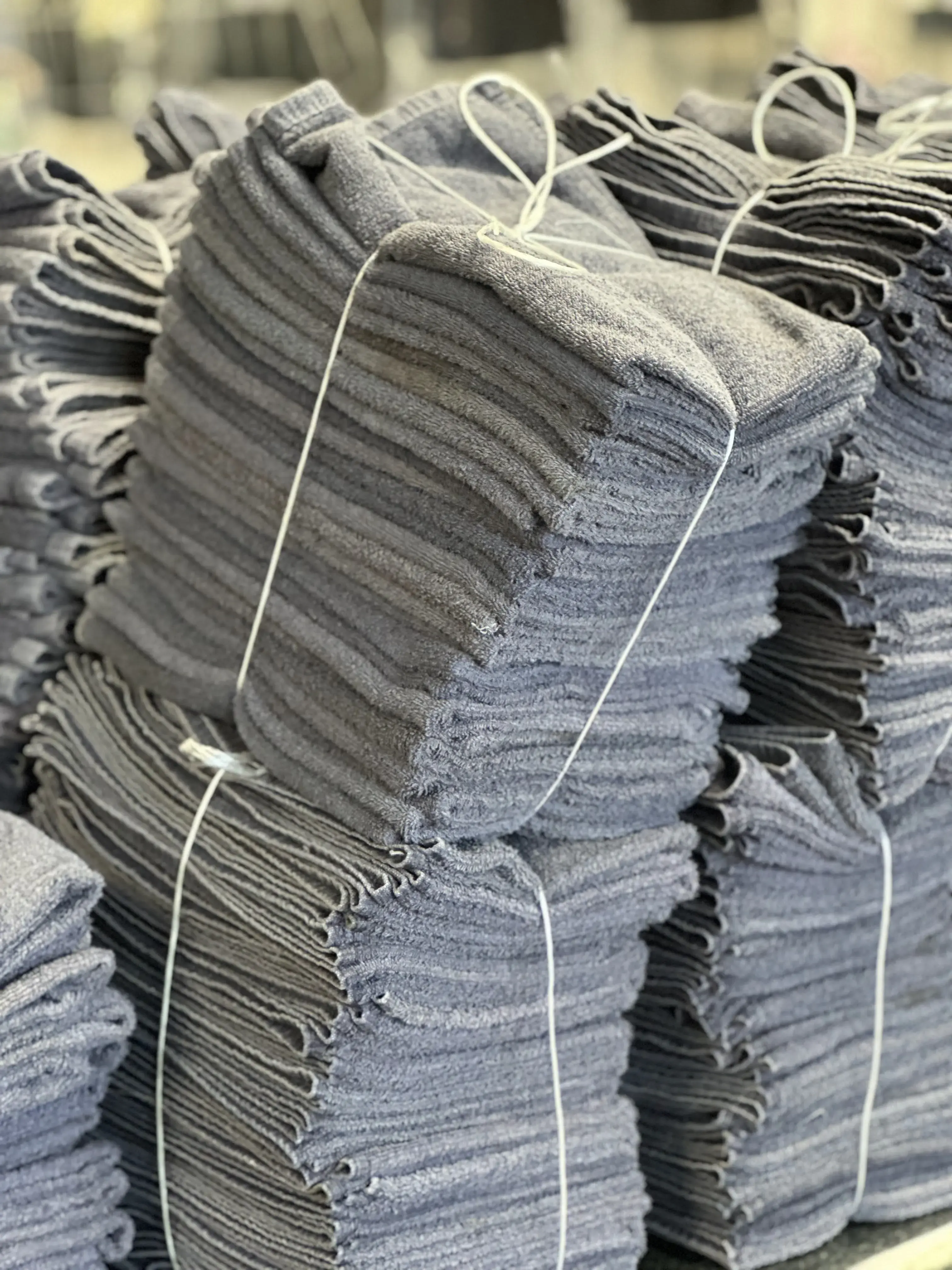 Bella's Dry Cleaners thumbnail 5