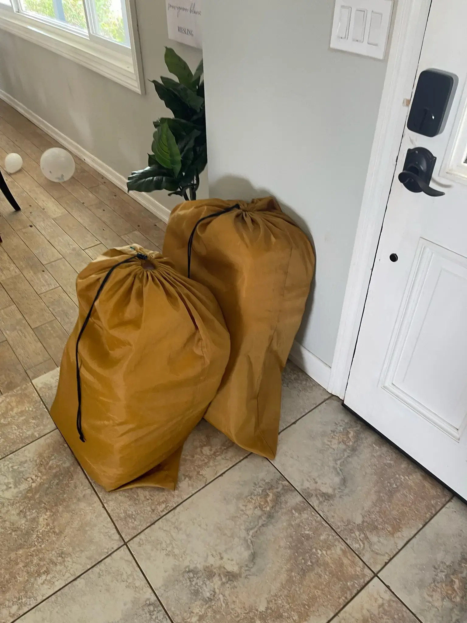 Bella’s Dry Cleaners thumbnail 7