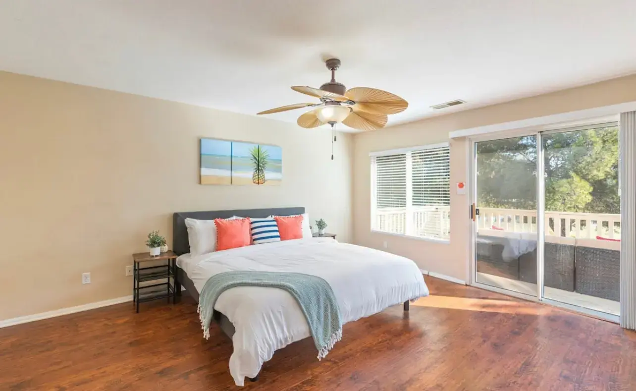 Bella’s Dry Cleaners - Image 1