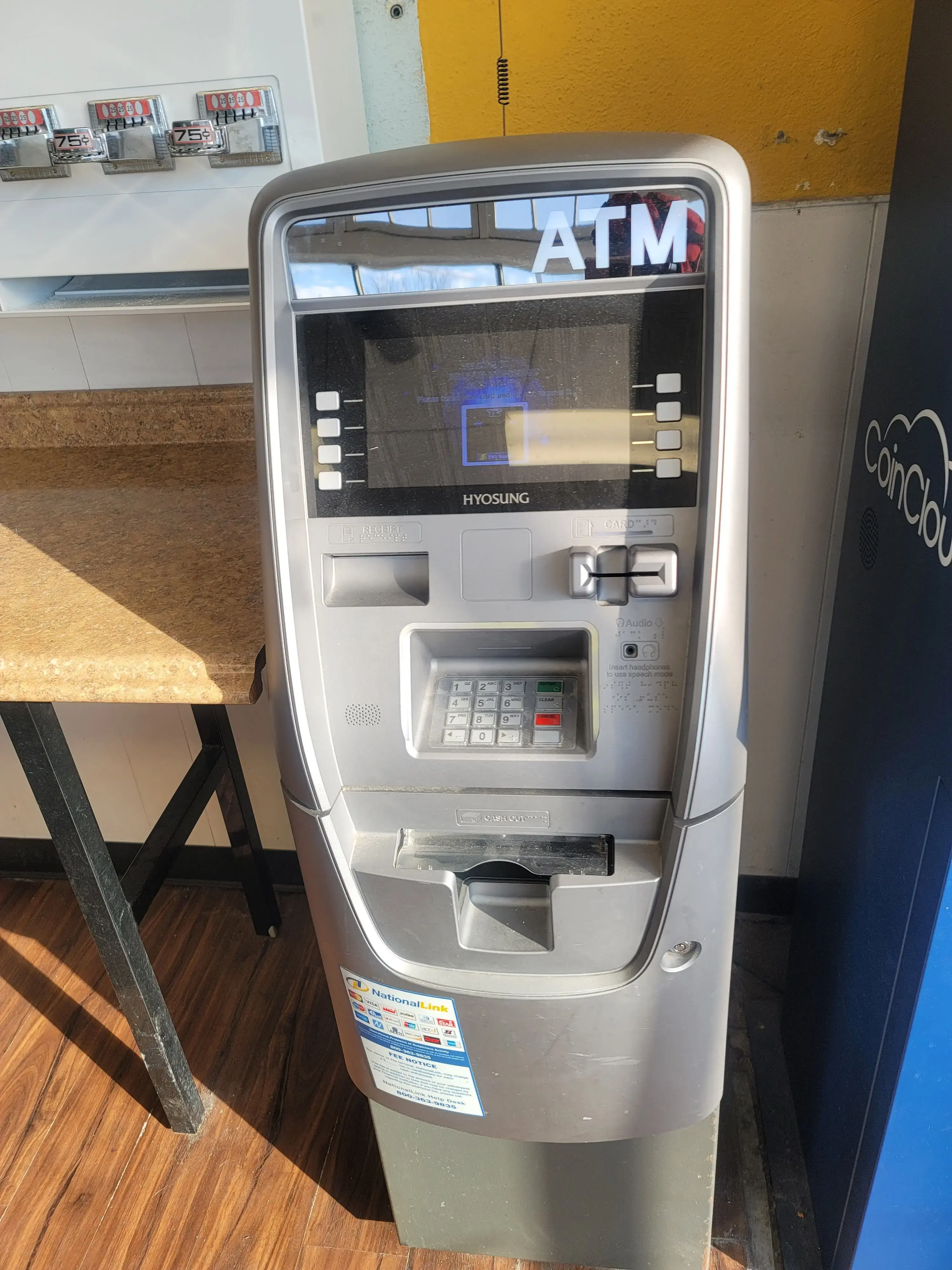 Bellevue Laundromat - Image 19