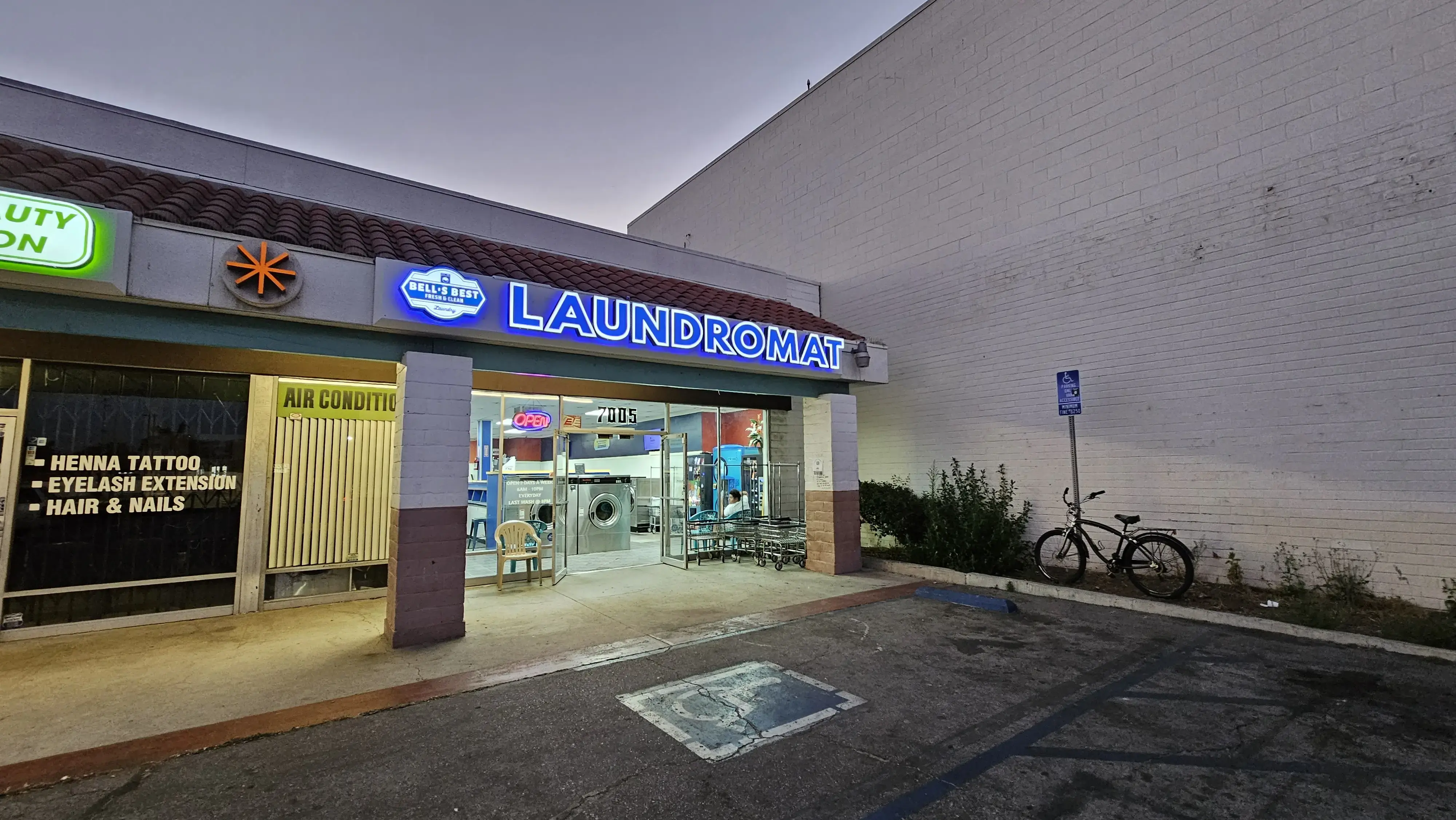 Bell's Best Laundry - Image 2