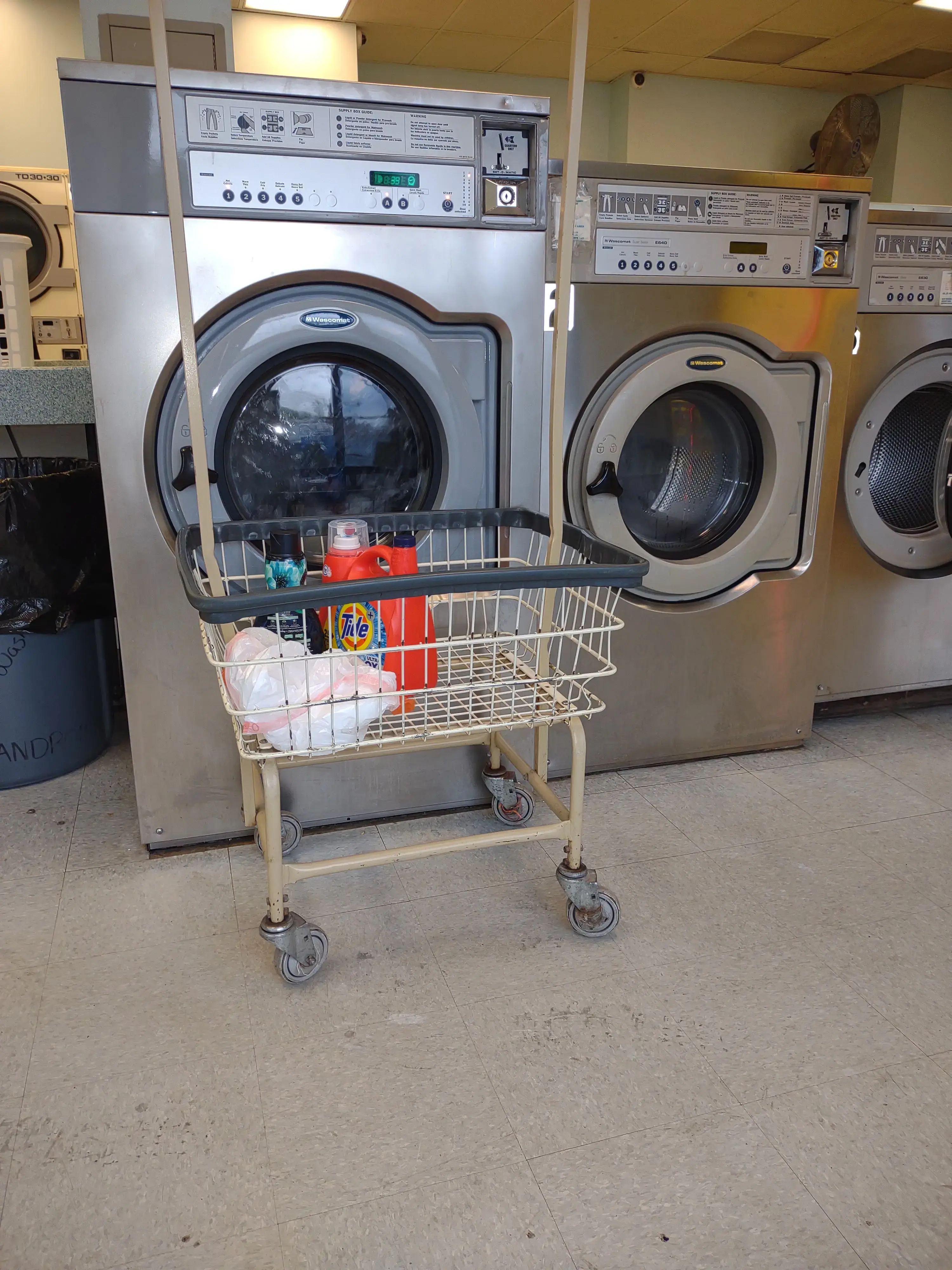 Bellview Brite Wash Laundromat - Image 1