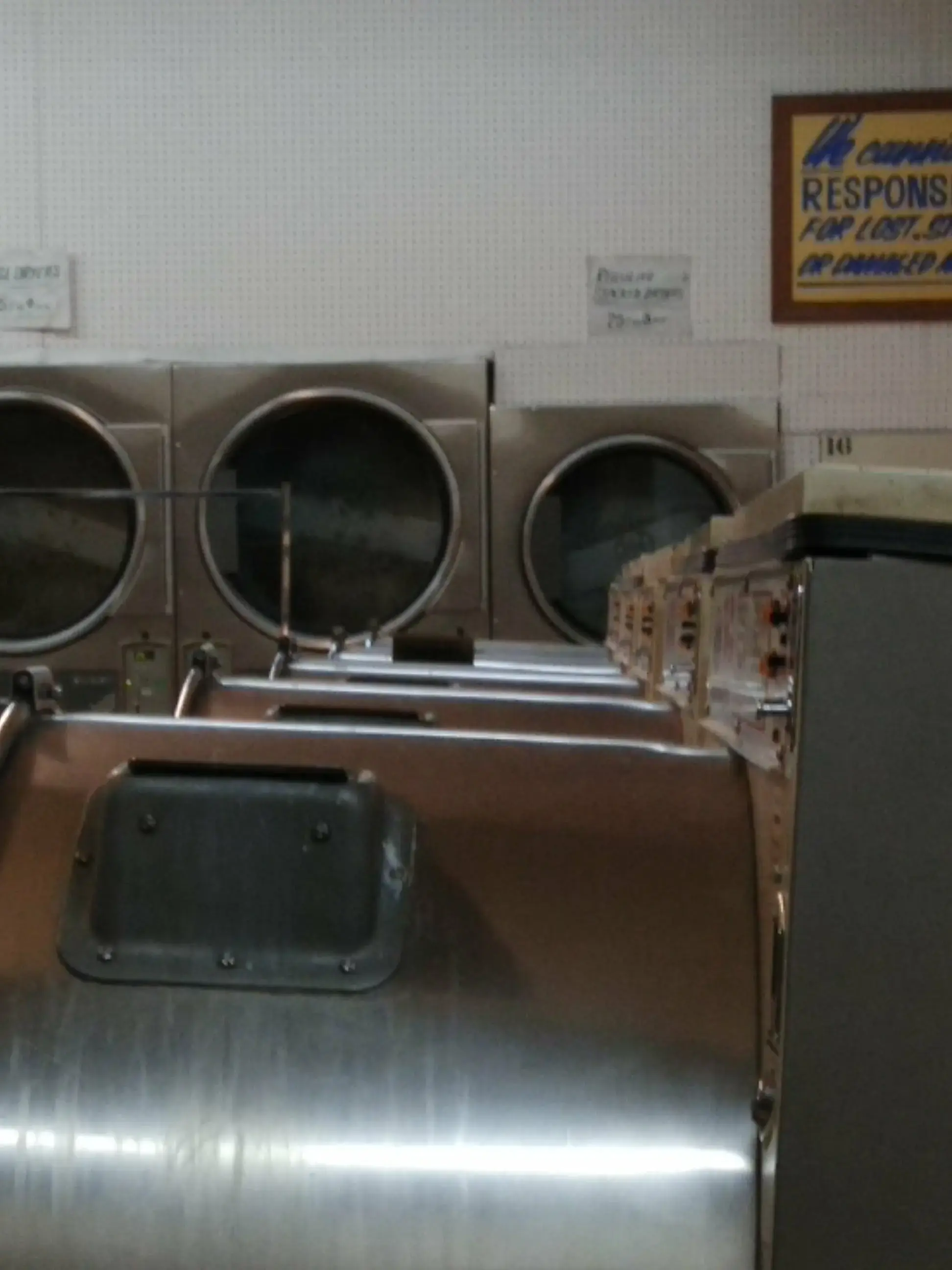 Bennett Street Laundromat thumbnail 7