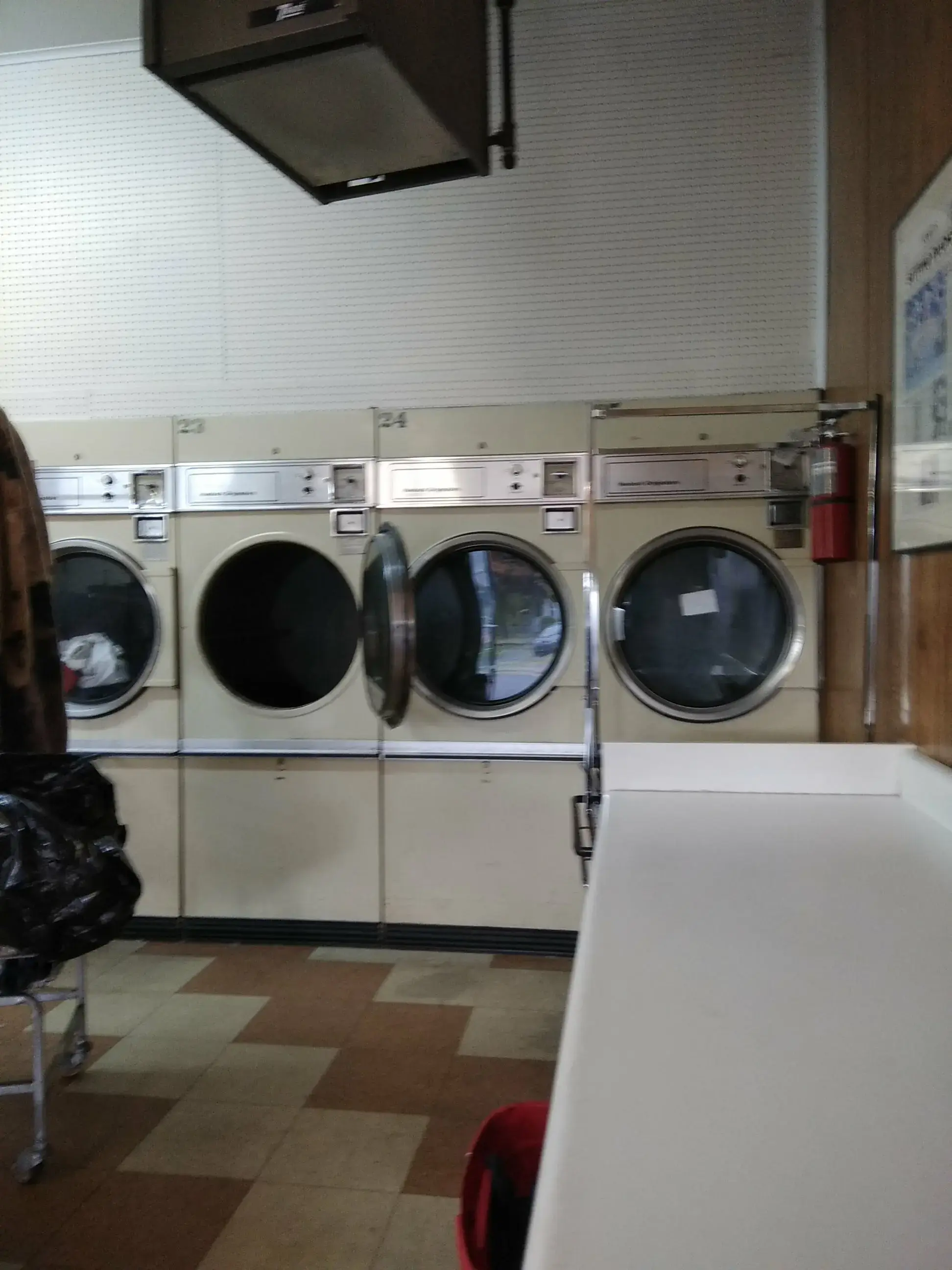 Bennett Street Laundromat thumbnail 6