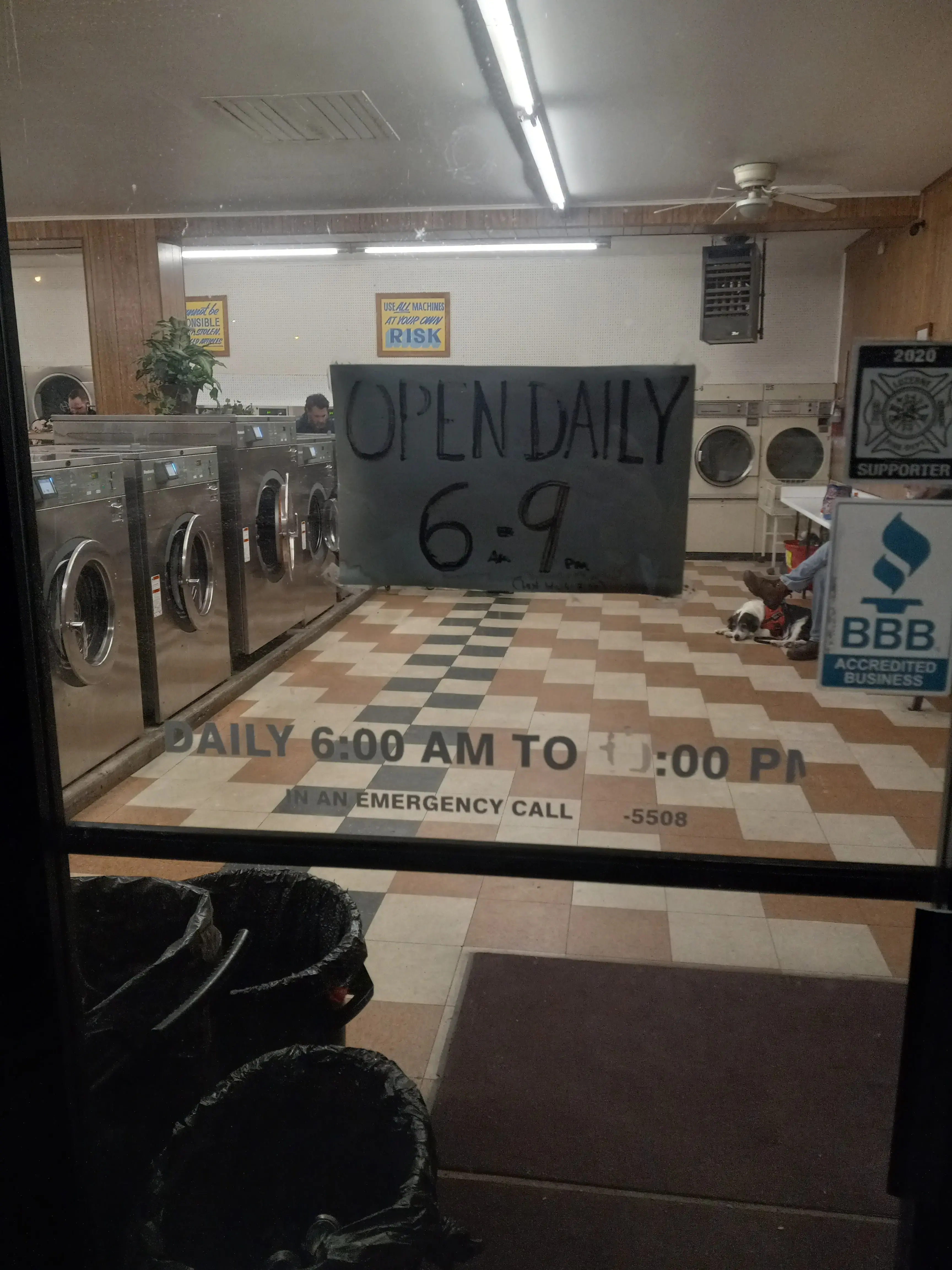 Bennett Street Laundromat - Image 5