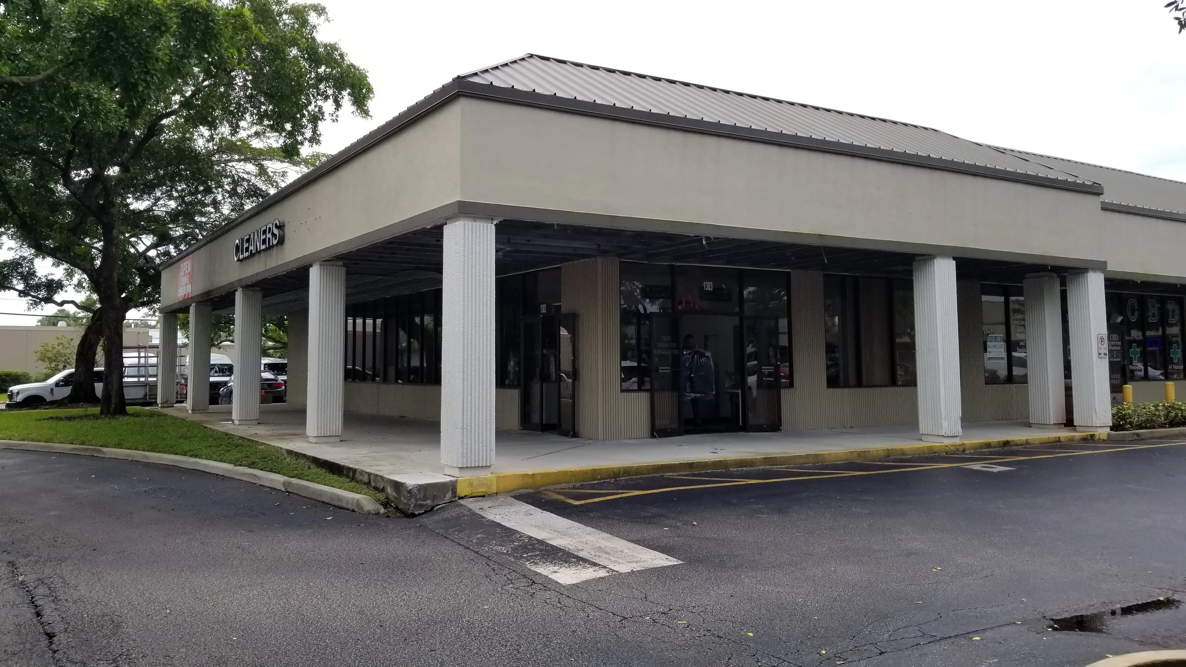 Best Discount Dry Cleaners location