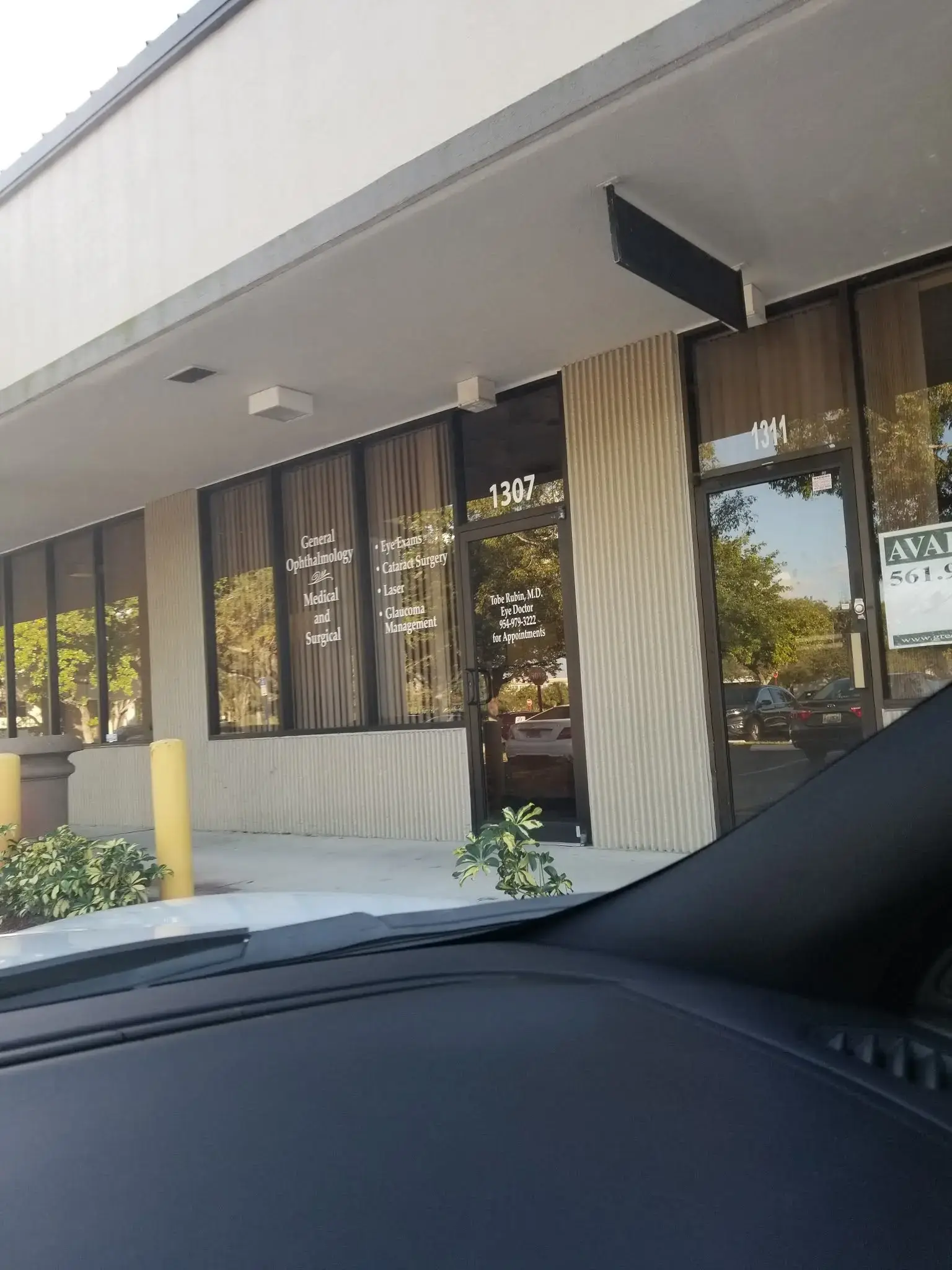 Best Discount Dry Cleaners - Image 3