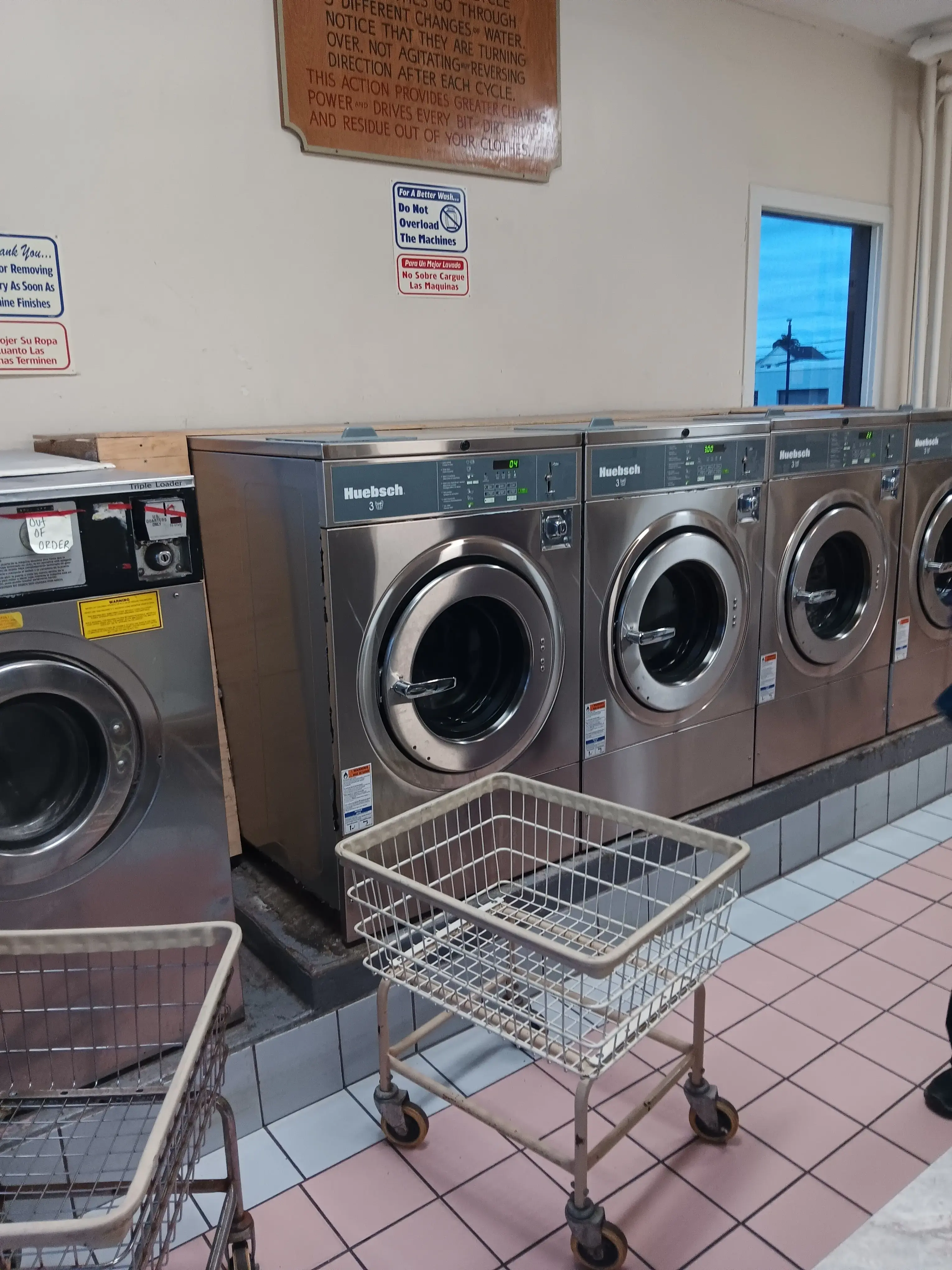 Best Eureka Laundromat thumbnail 12