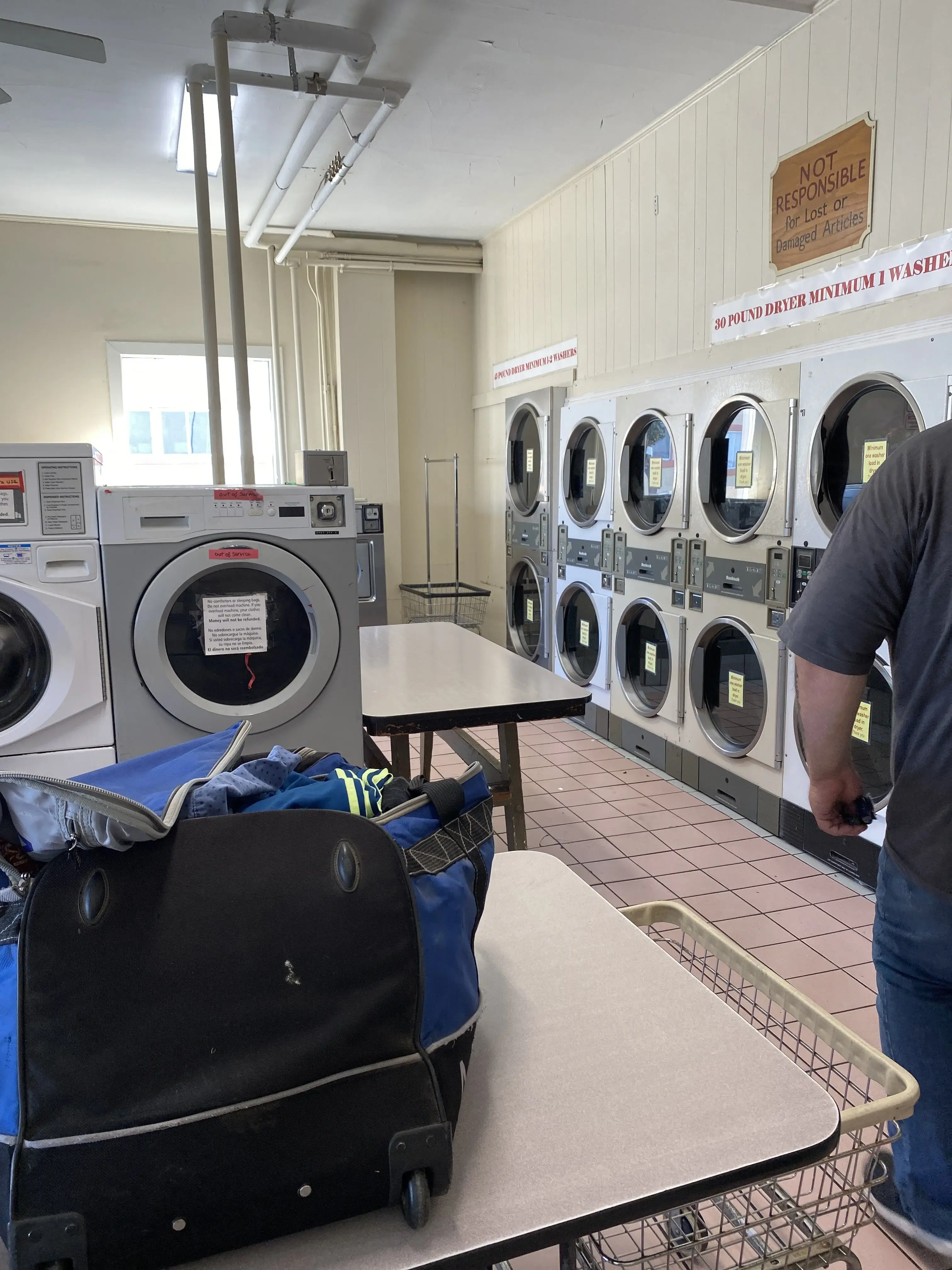 Best Eureka Laundromat thumbnail 13
