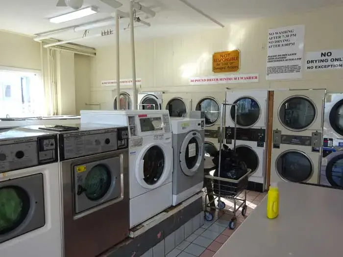 Best Eureka Laundromat - Image 14