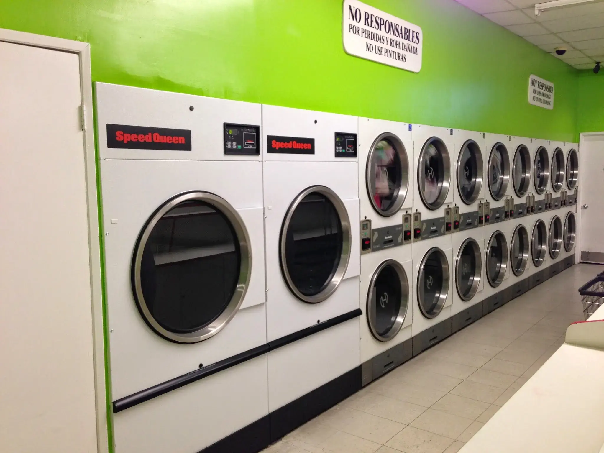 Best Laundromat thumbnail 15