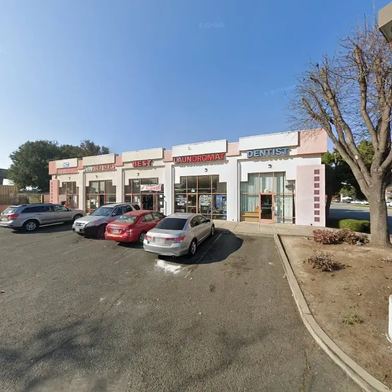 Best Laundromat thumbnail 11
