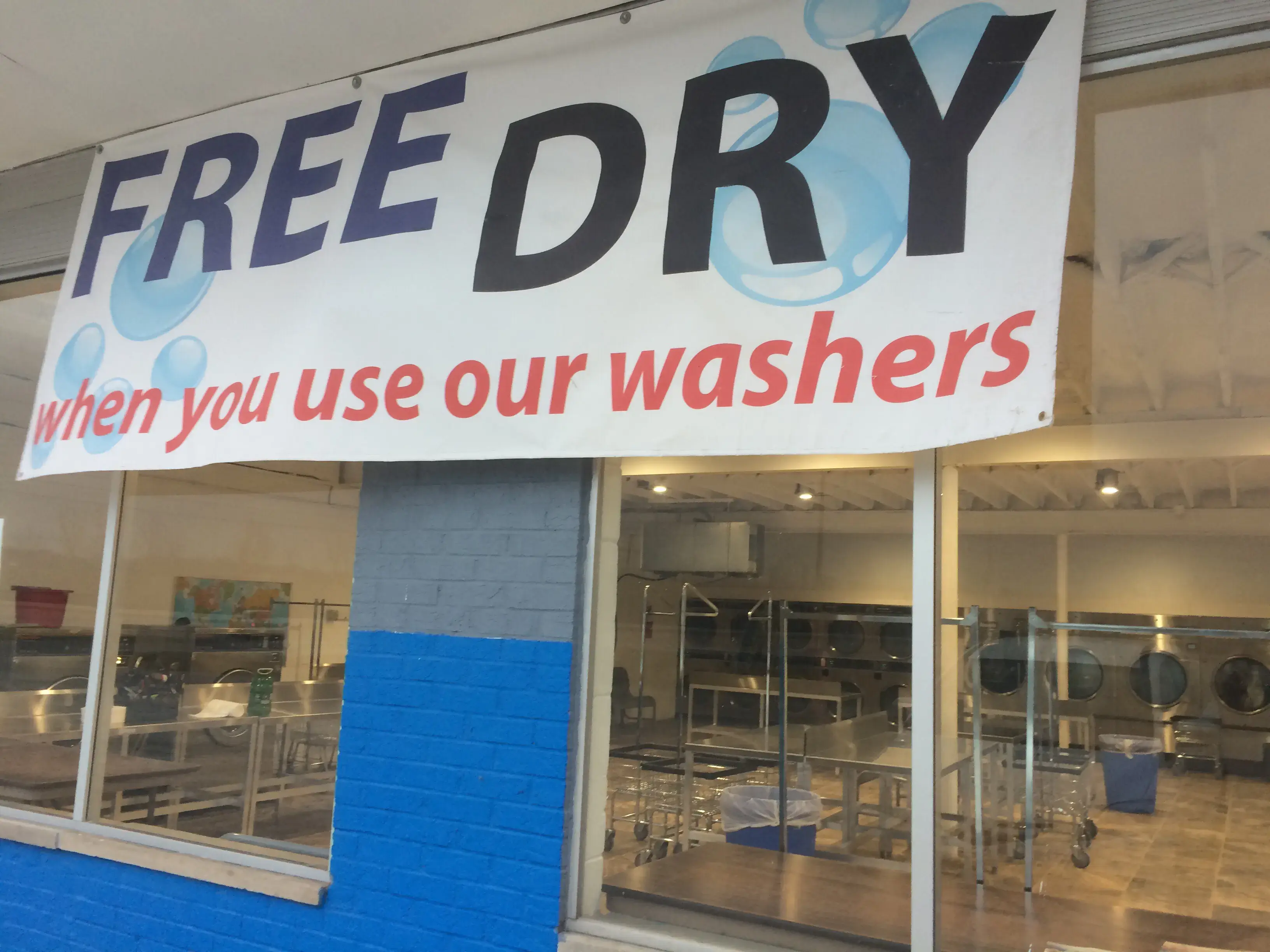 Best Wash Laundromat - Image 7