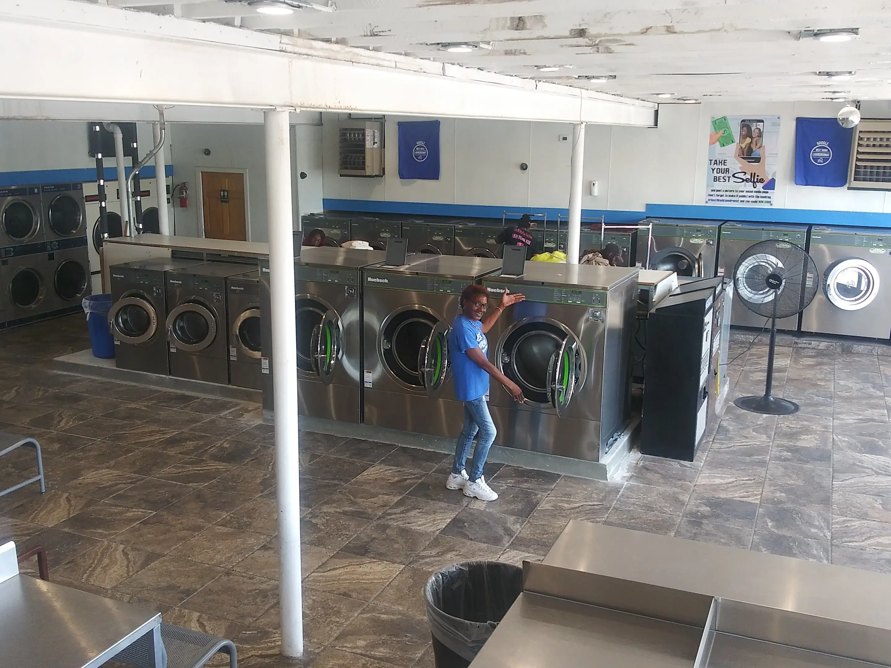 Best Wash Laundromat - Image 15