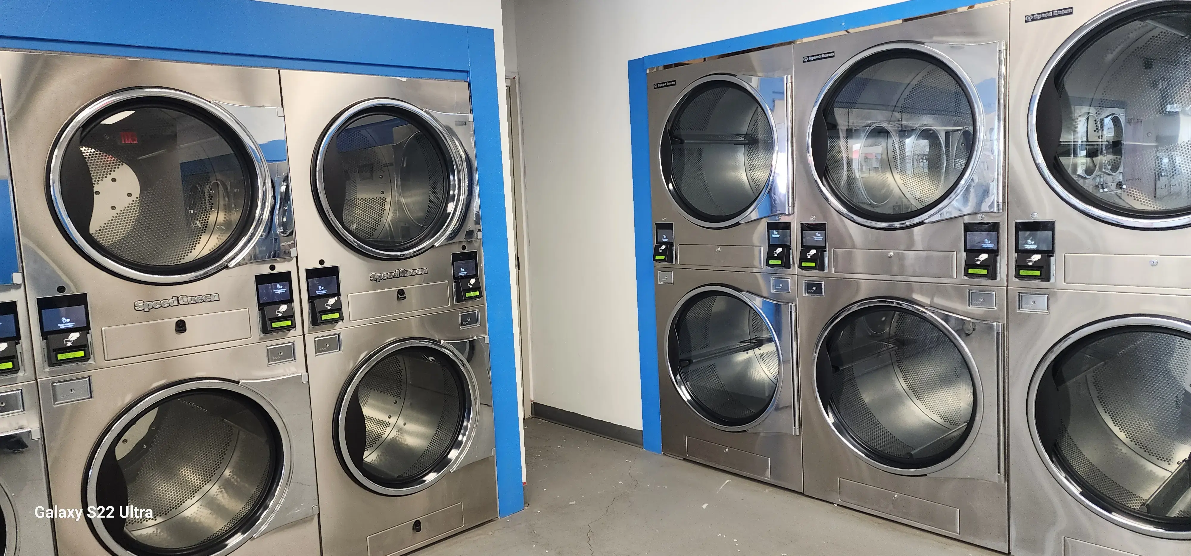 Best Wash Laundromats - Blue Springs thumbnail 14