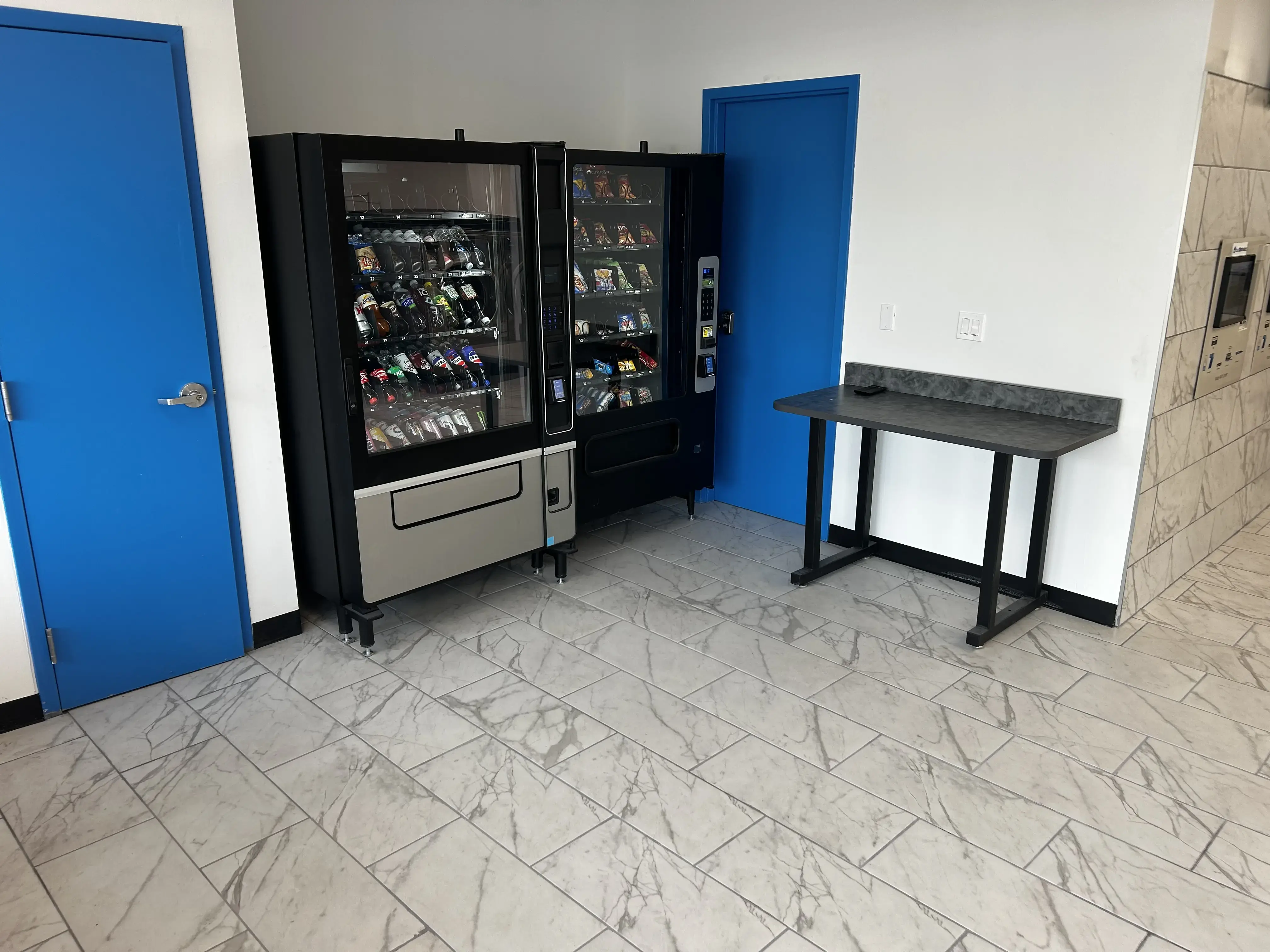 Best Wash Laundromats - Blue Springs thumbnail 4