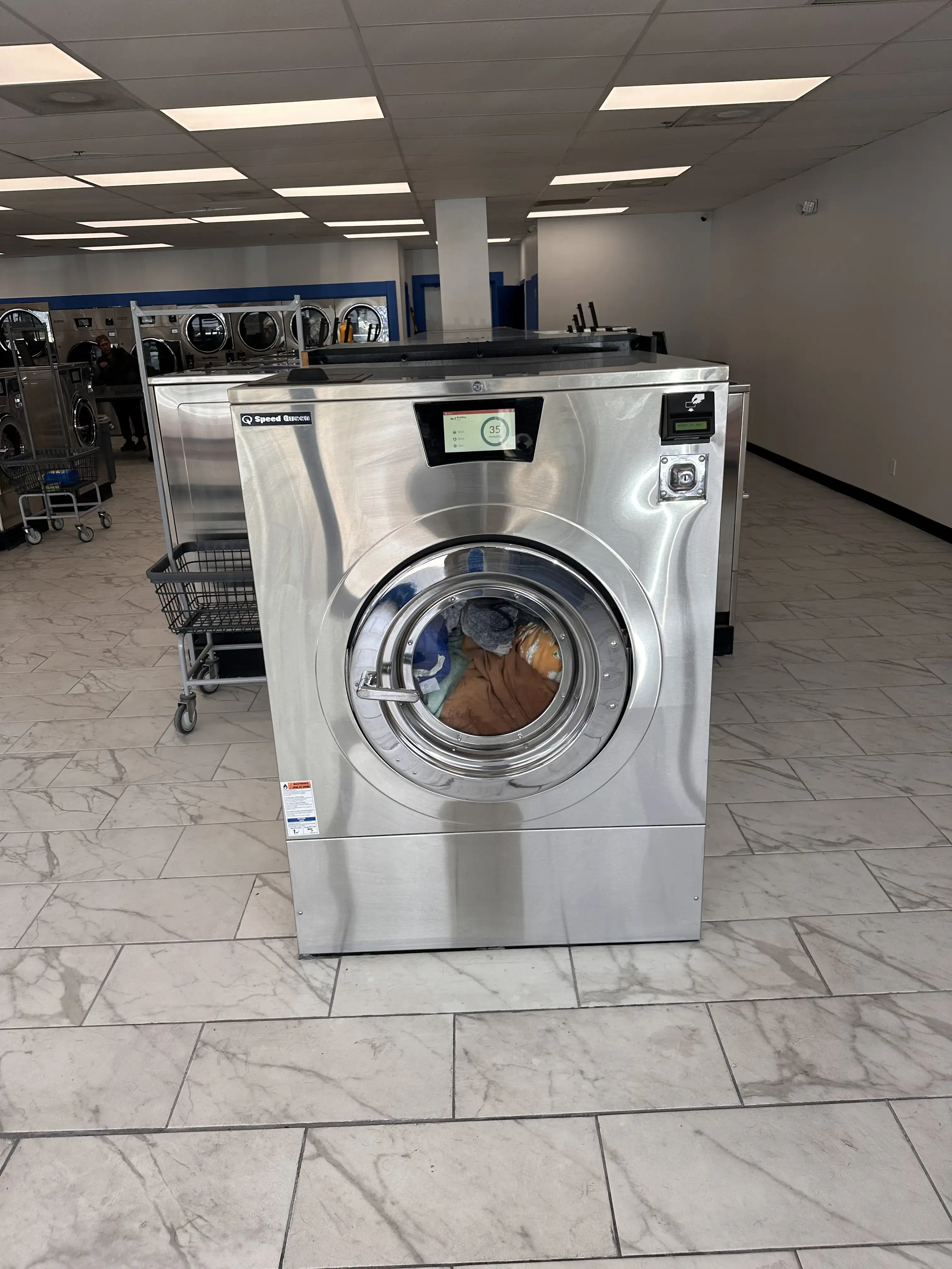 Best Wash Laundromats - Blue Springs thumbnail 10