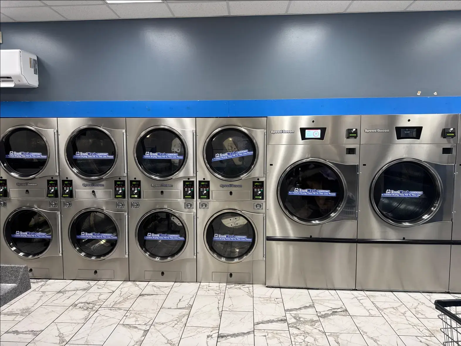 Best Wash Laundromats - Northbrook Dr thumbnail 16