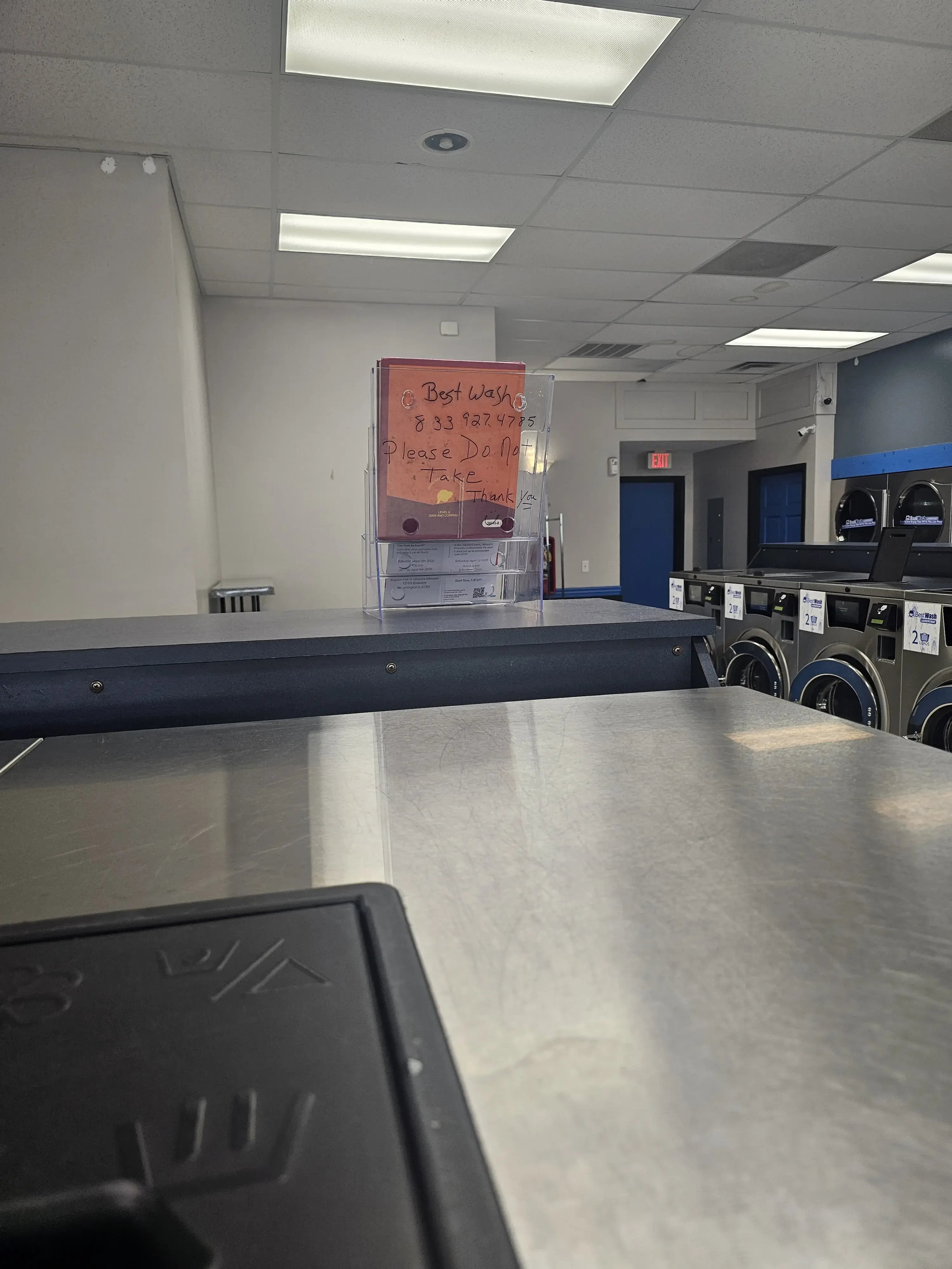 Best Wash Laundromats - Northbrook Dr thumbnail 8