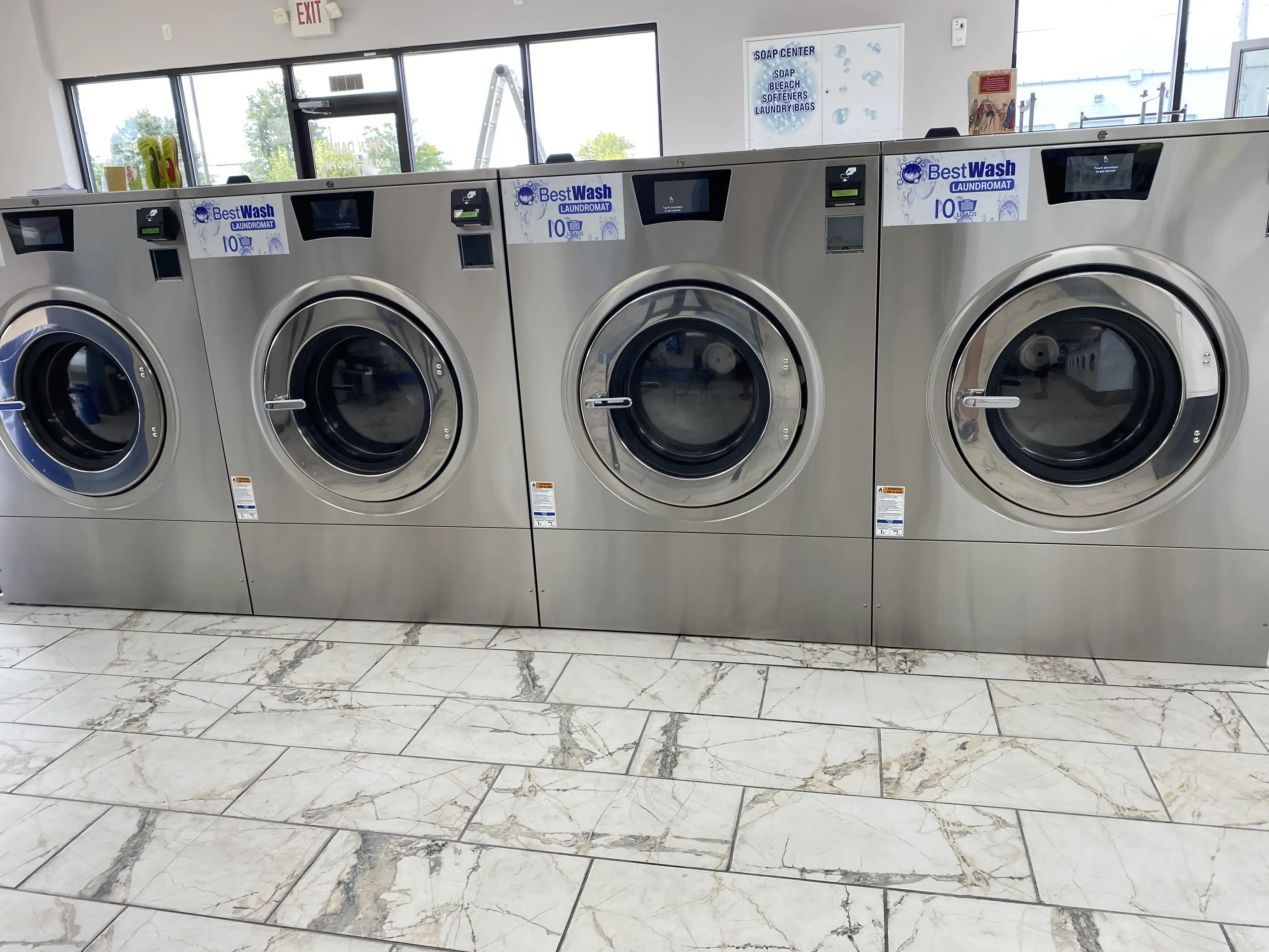 Best Wash Laundromats - Northbrook Dr thumbnail 18