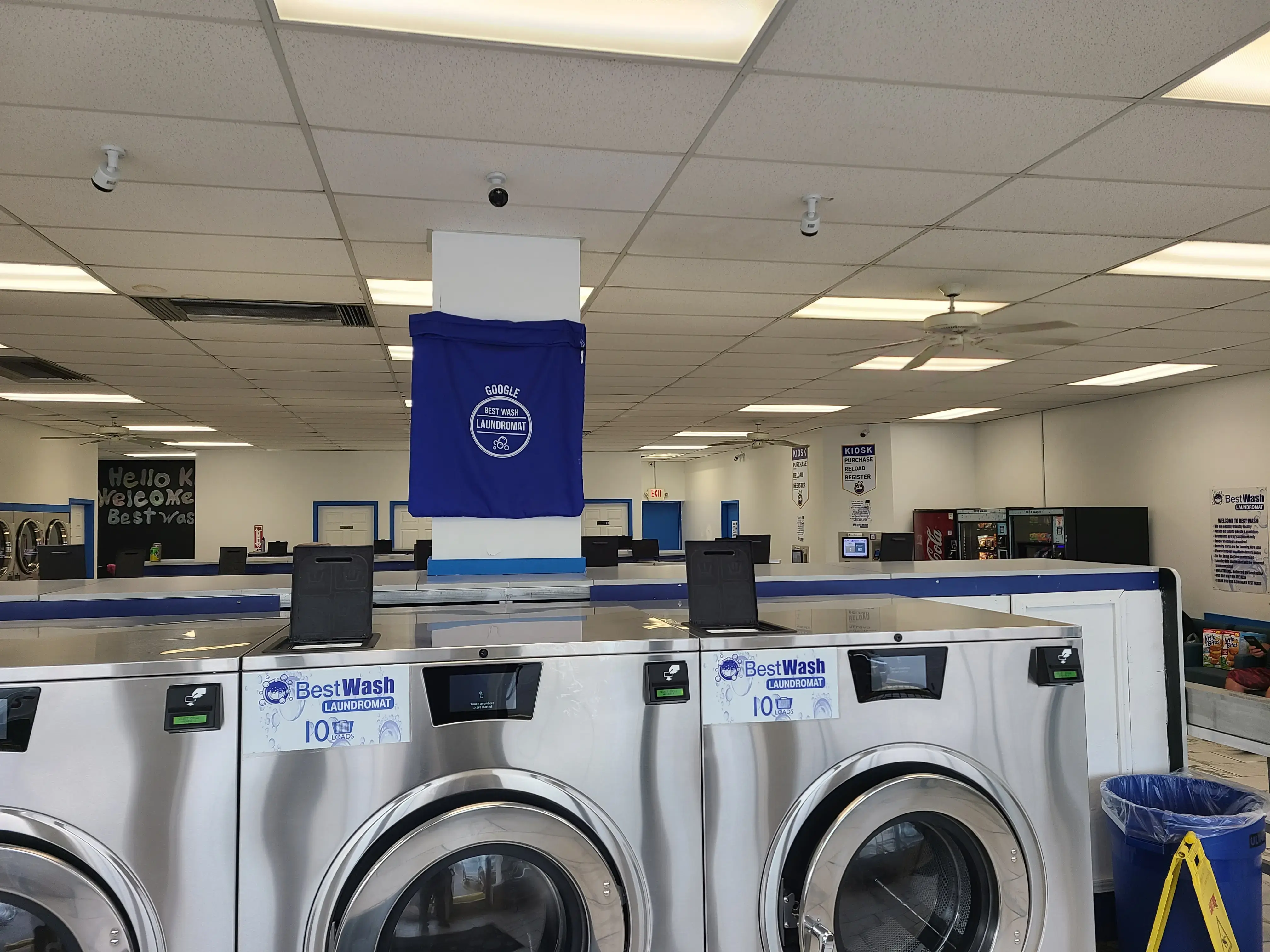 Best Wash Laundromats - Ritz Center thumbnail 11