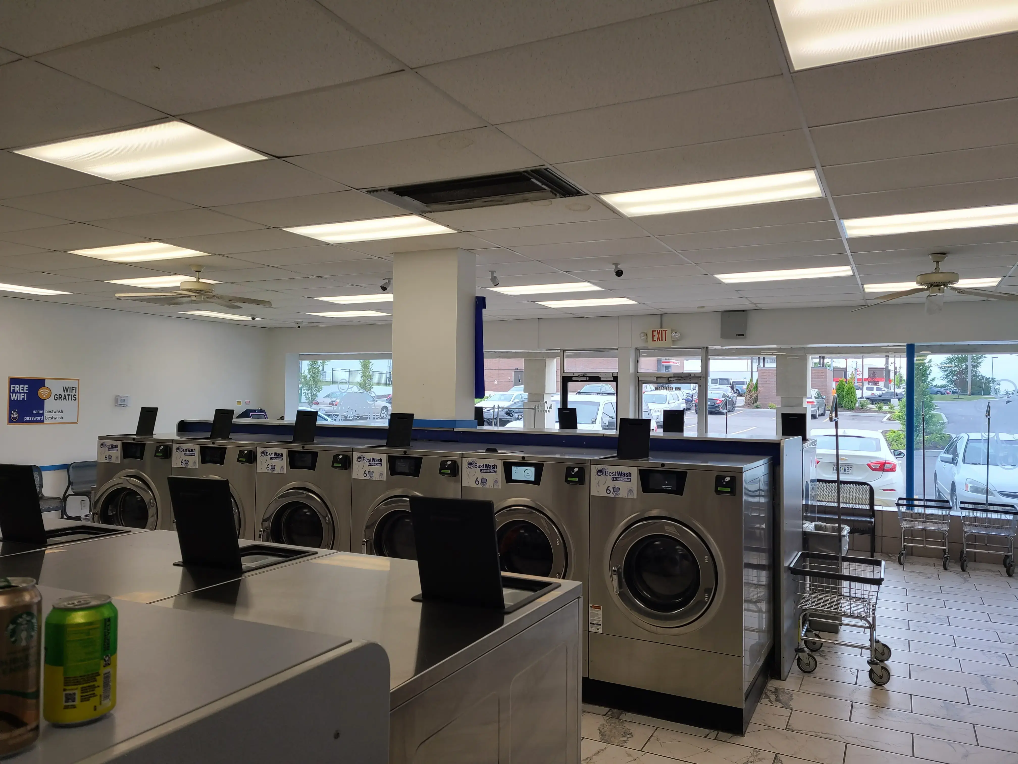 Best Wash Laundromats - Ritz Center thumbnail 6