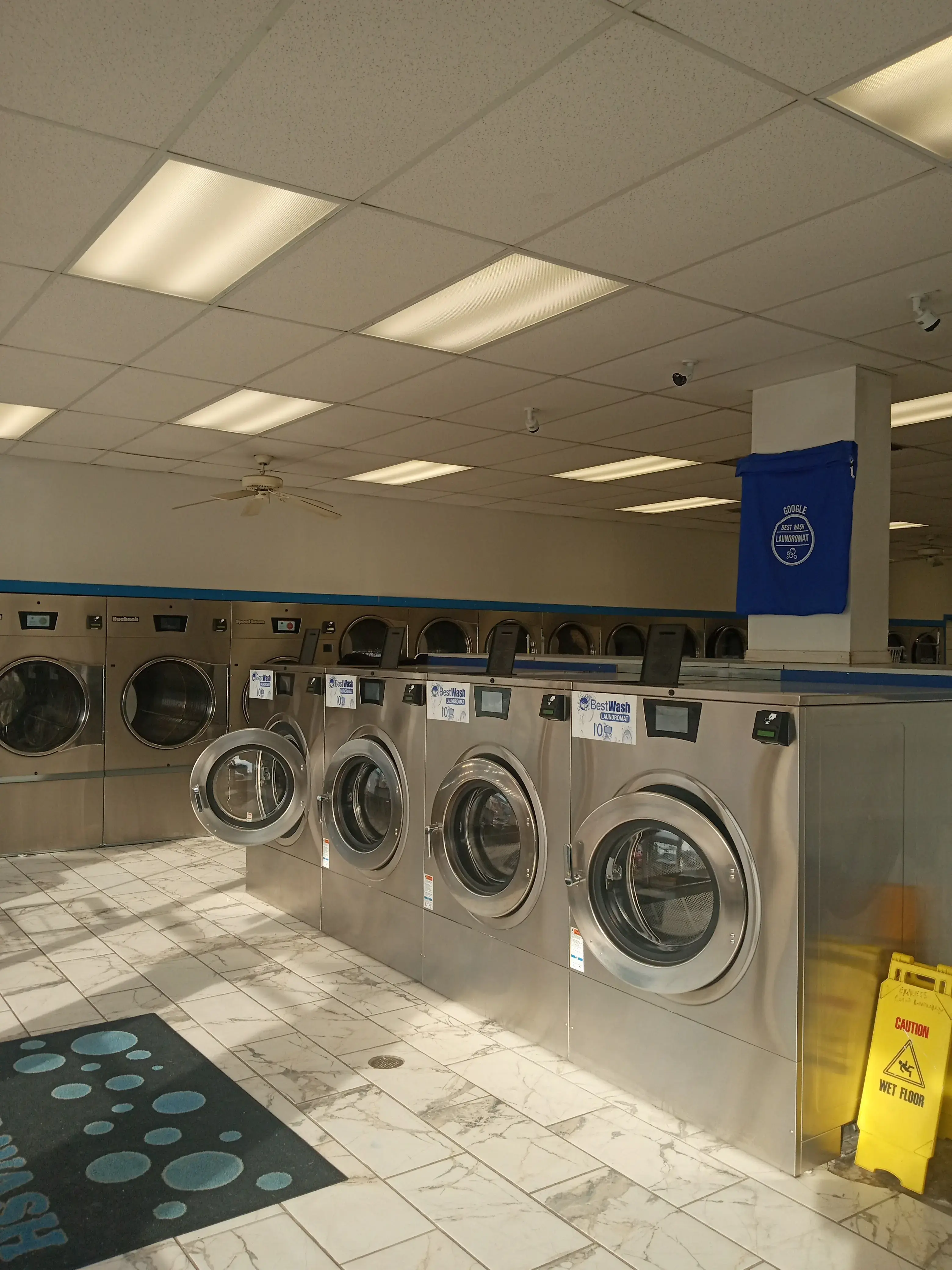 Best Wash Laundromats - Ritz Center thumbnail 10