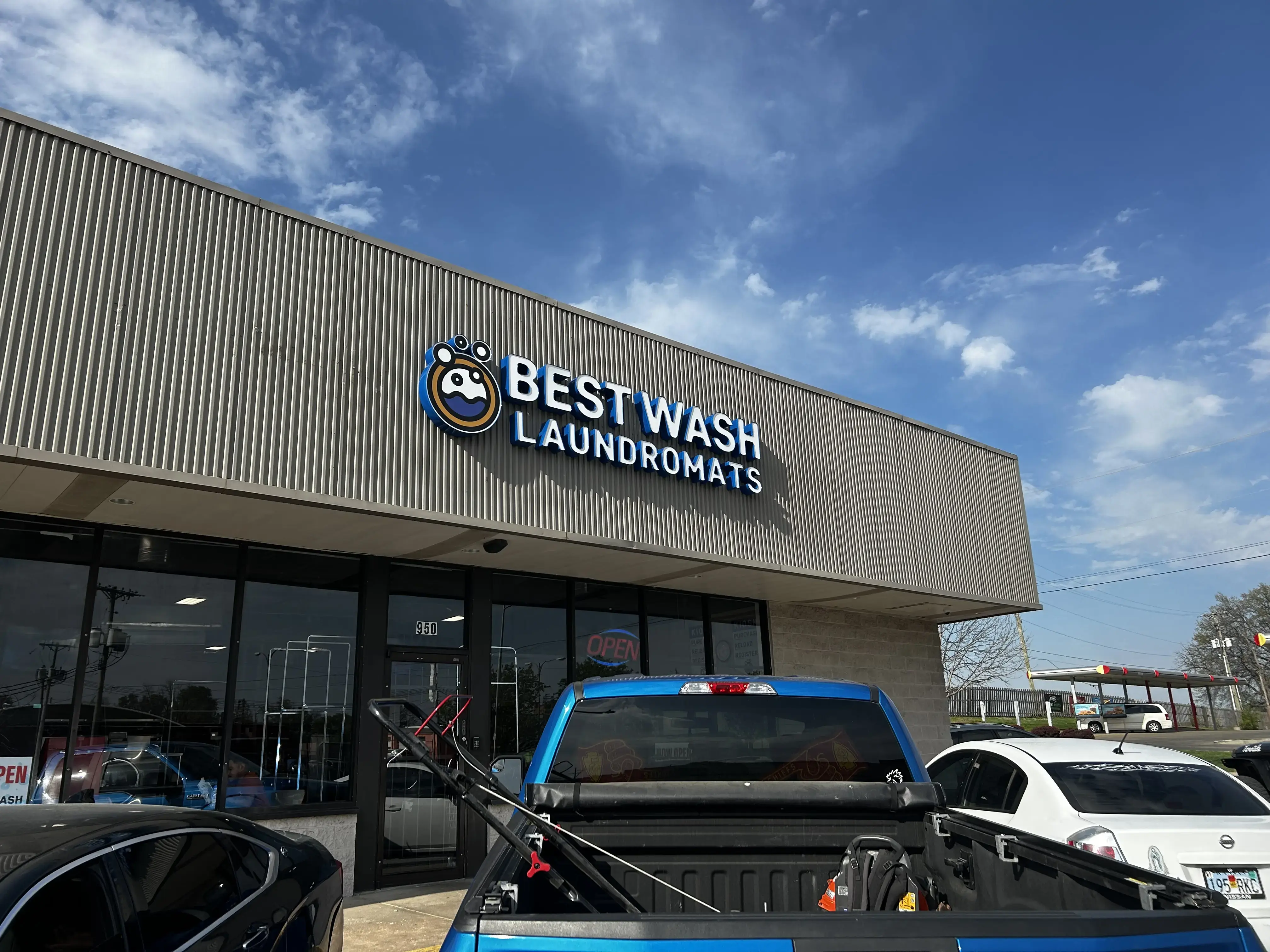 Best Wash Laundromats - State Ave. thumbnail 2
