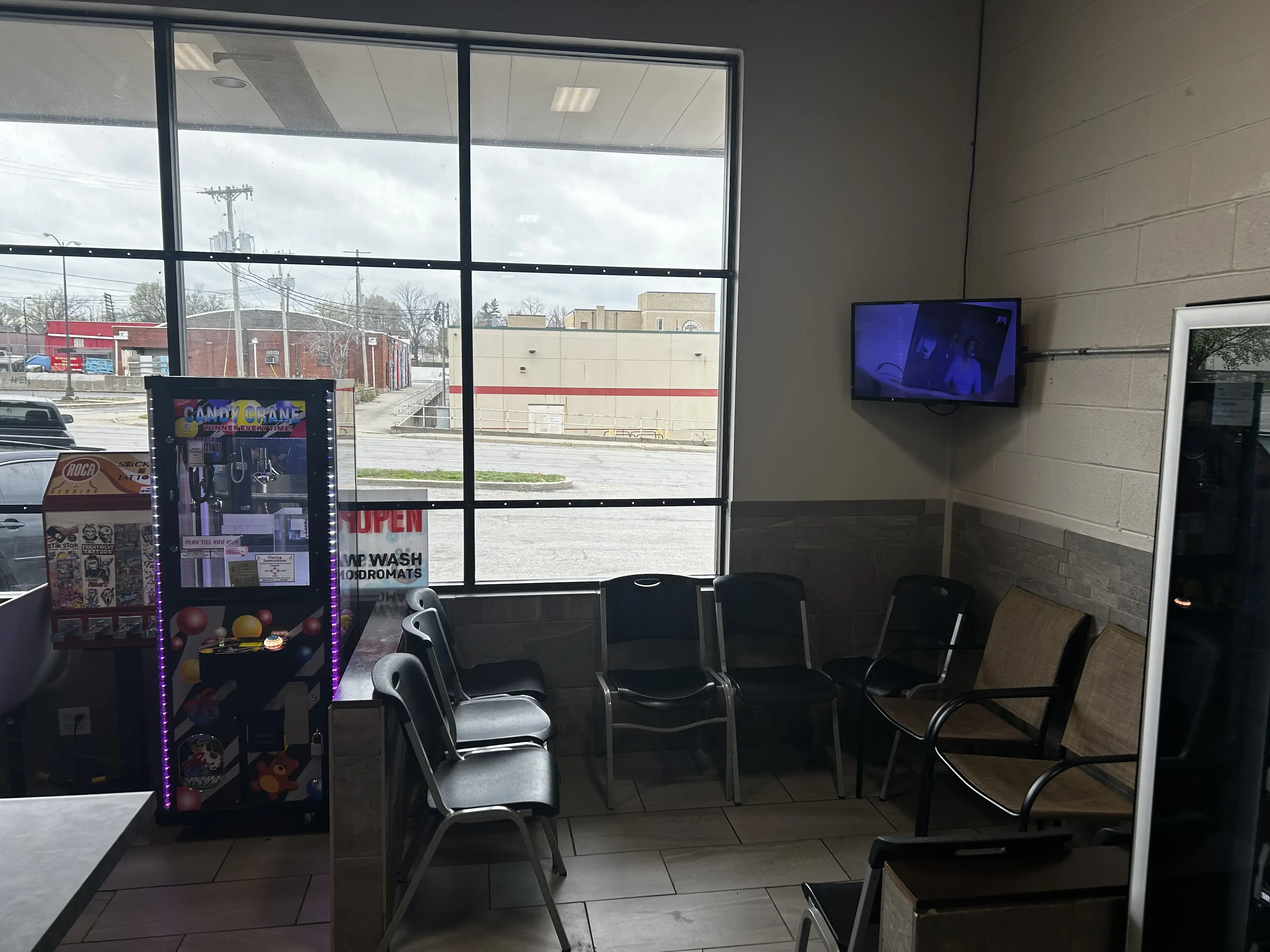 Best Wash Laundromats - State Ave. - Image 8