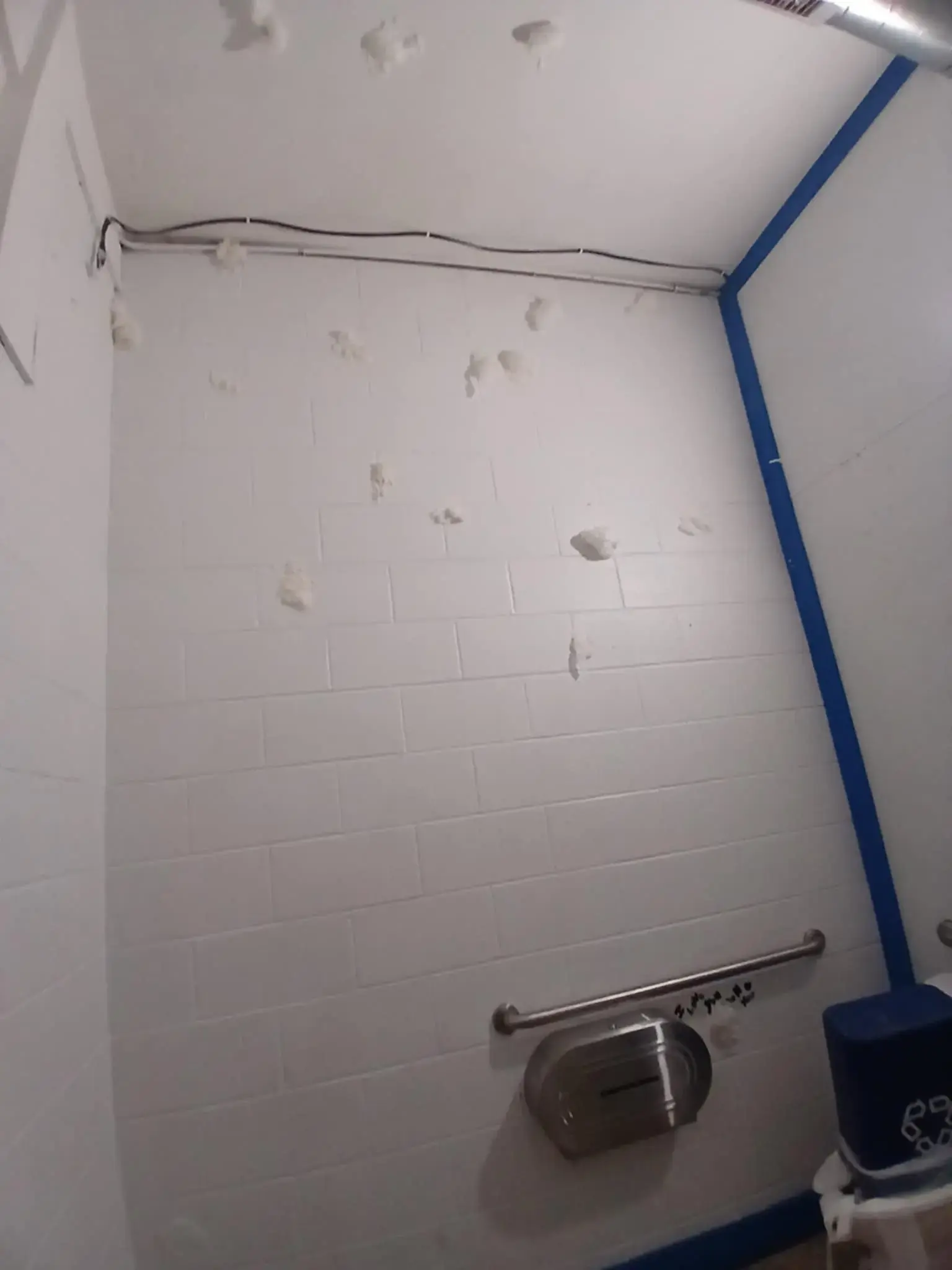 Best Wash Laundromats – Dunn Road thumbnail 18