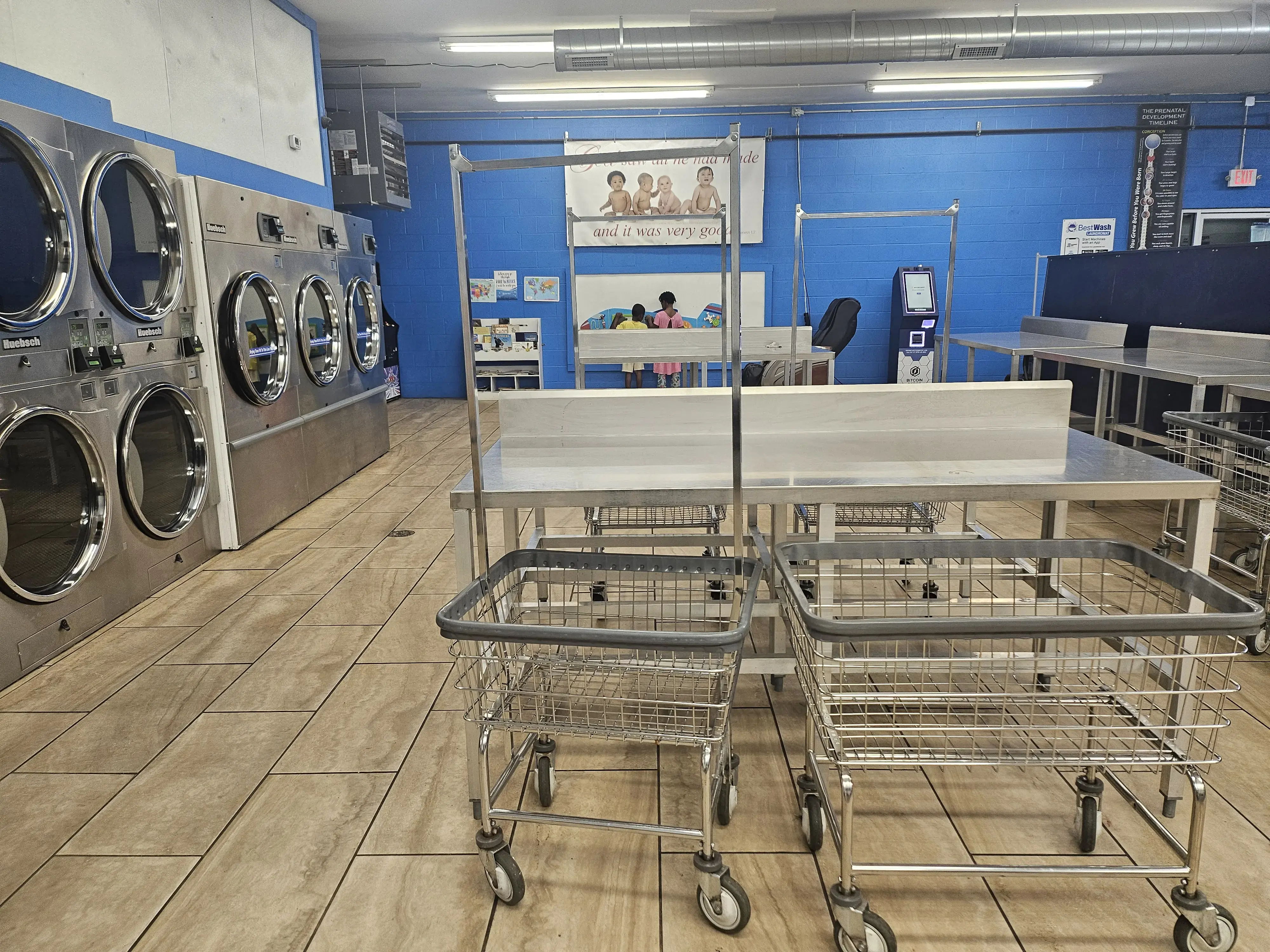 Best Wash Laundromats – Dunn Road - Image 8