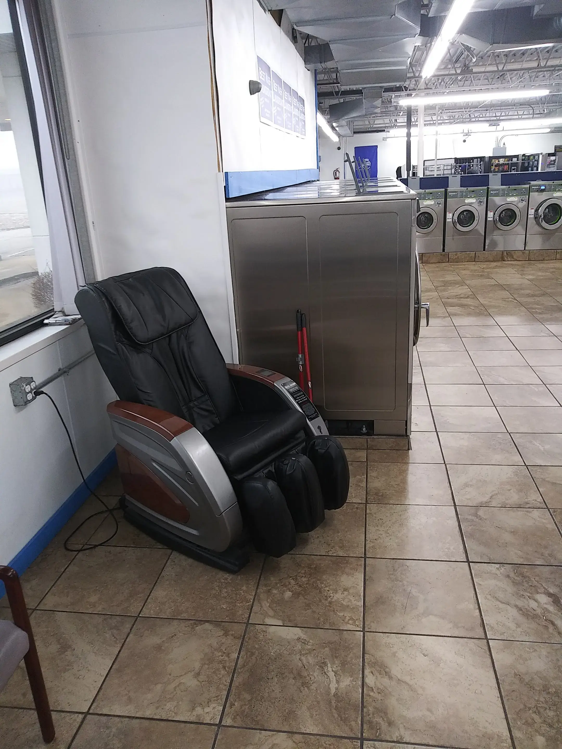 Best Wash Laundromats – Dunn Road thumbnail 9