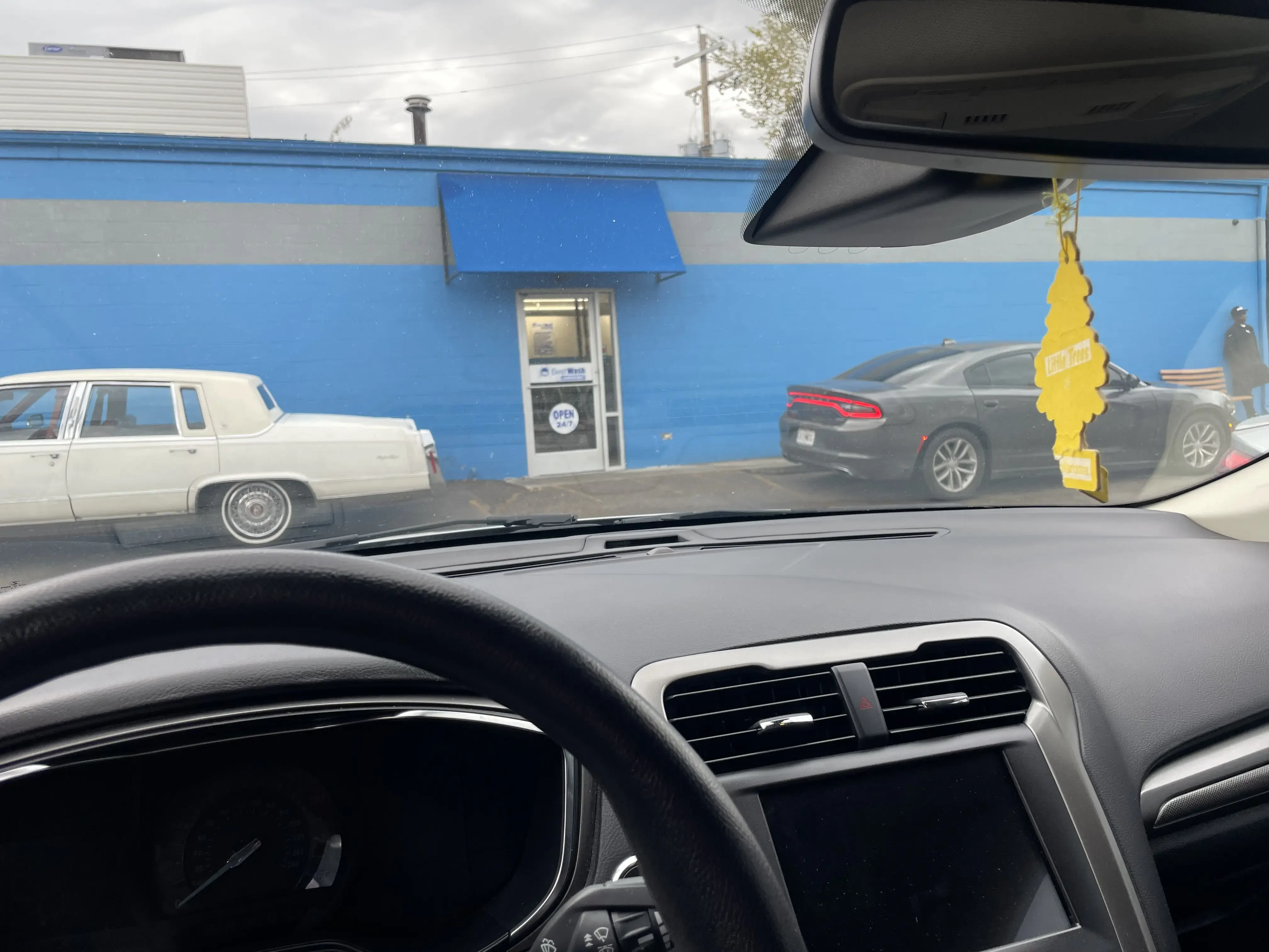 Best Wash Laundromats – Dunn Road thumbnail 4
