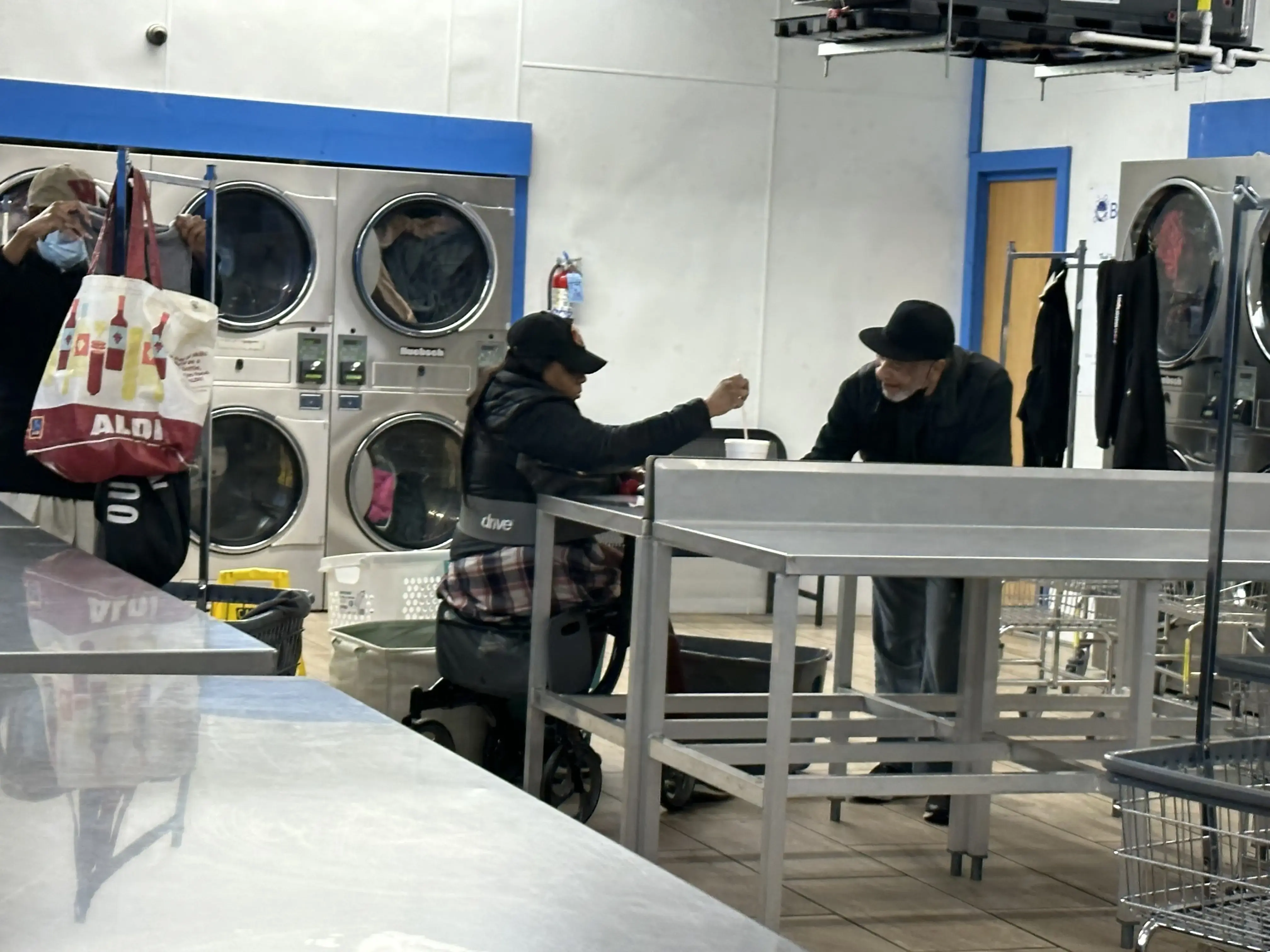 Best Wash Laundromats – Dunn Road thumbnail 11
