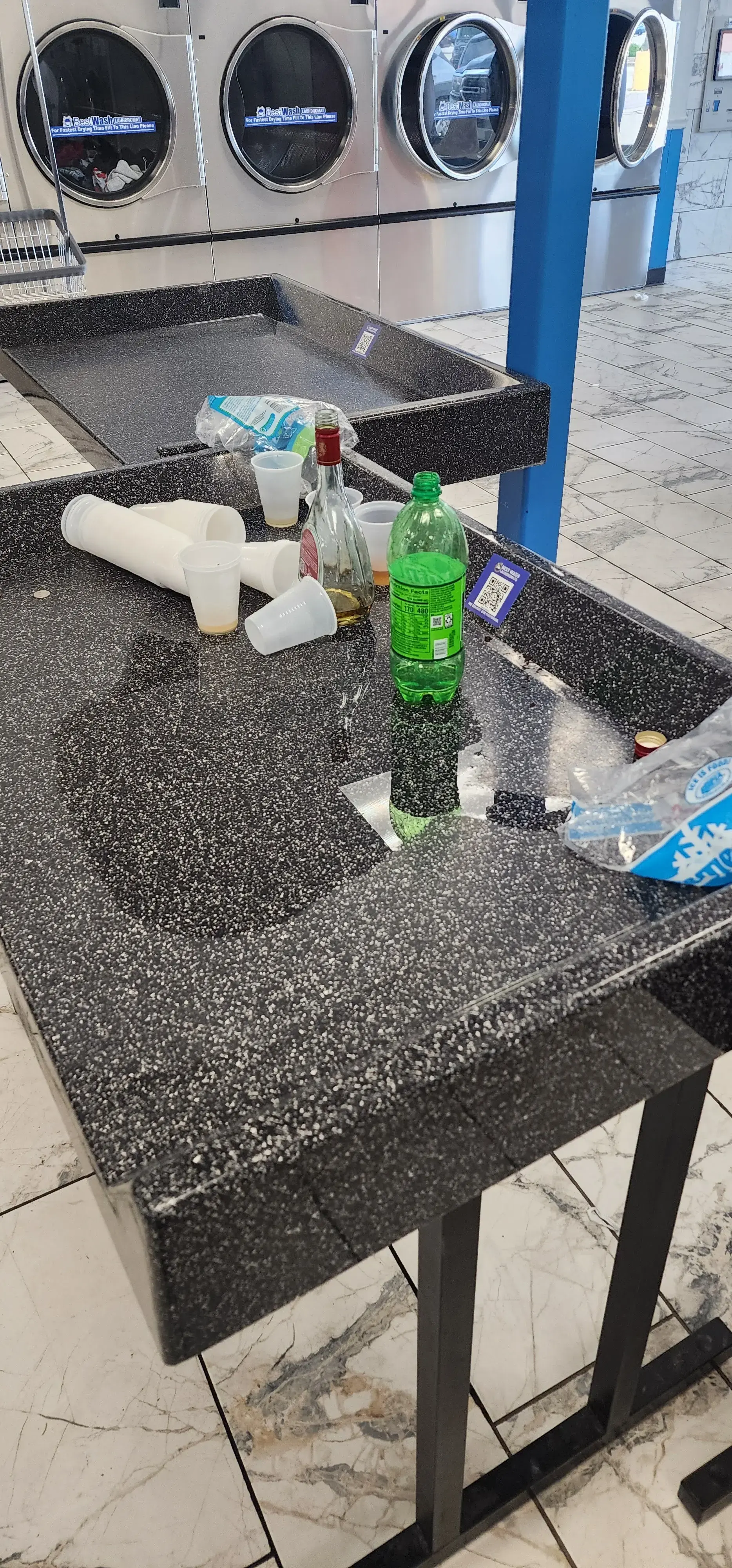 Best Wash Laundromats – East Sangamon Ave thumbnail 3