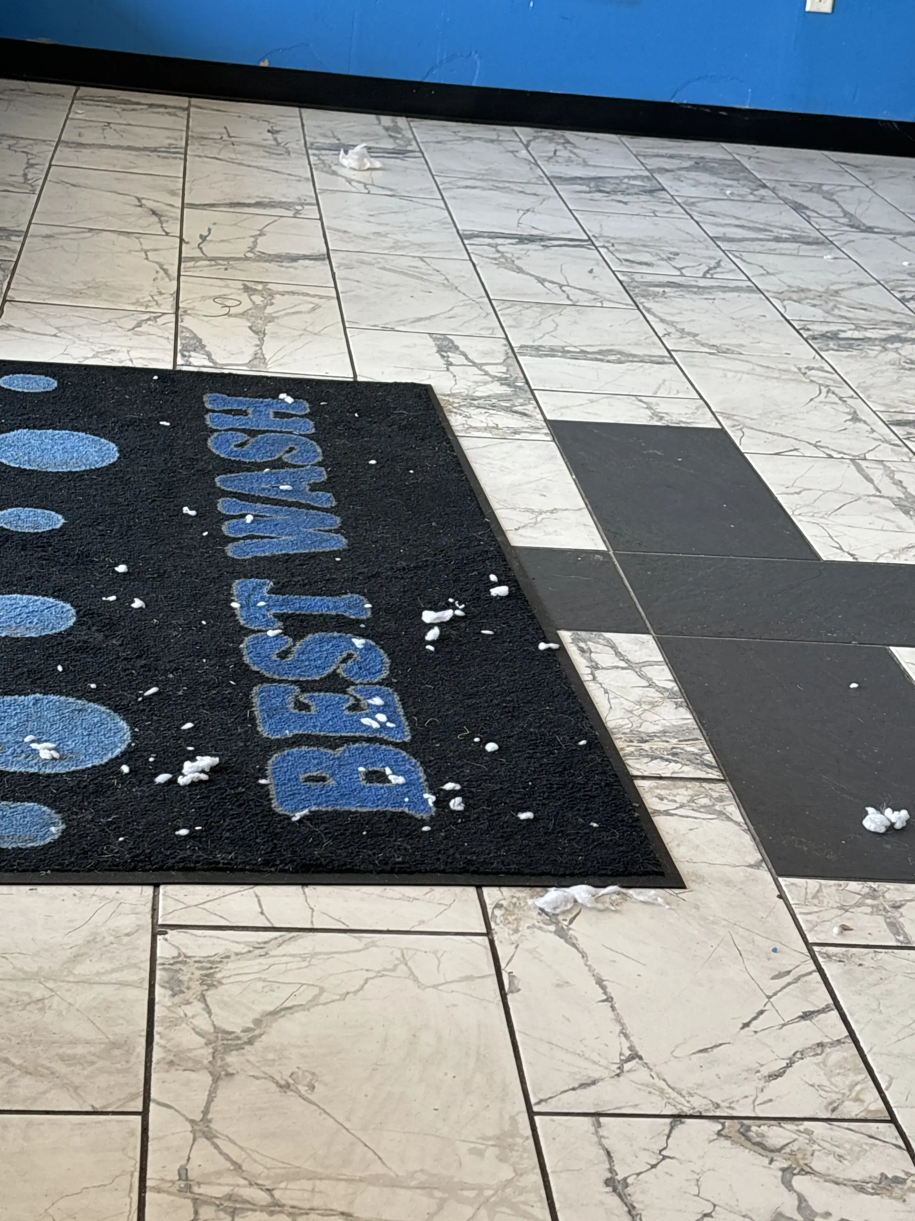 Best Wash Laundromats – East Sangamon Ave - Image 6