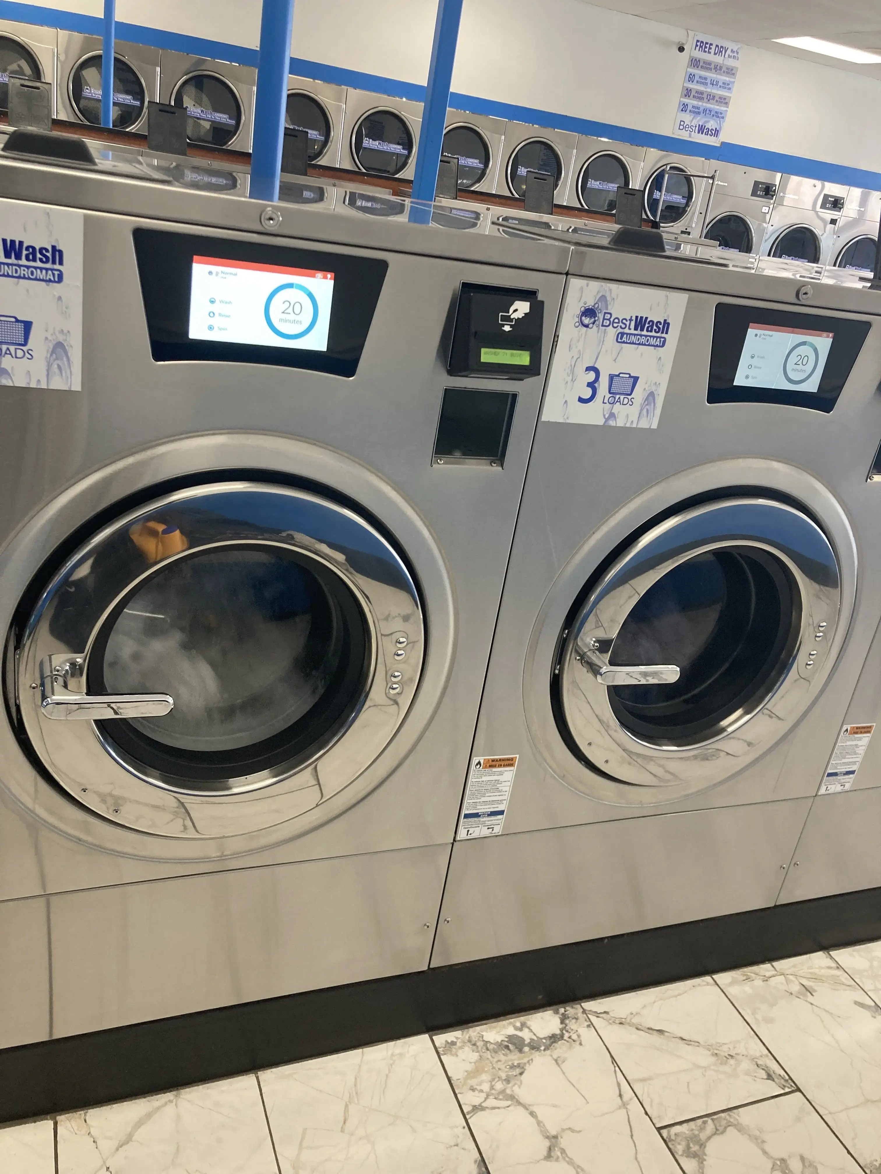 Best Wash Laundromats – East Sangamon Ave thumbnail 5