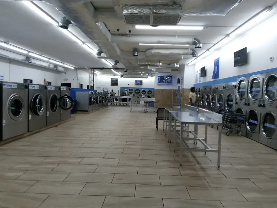 Best Wash Laundromats – Fairview Heights location